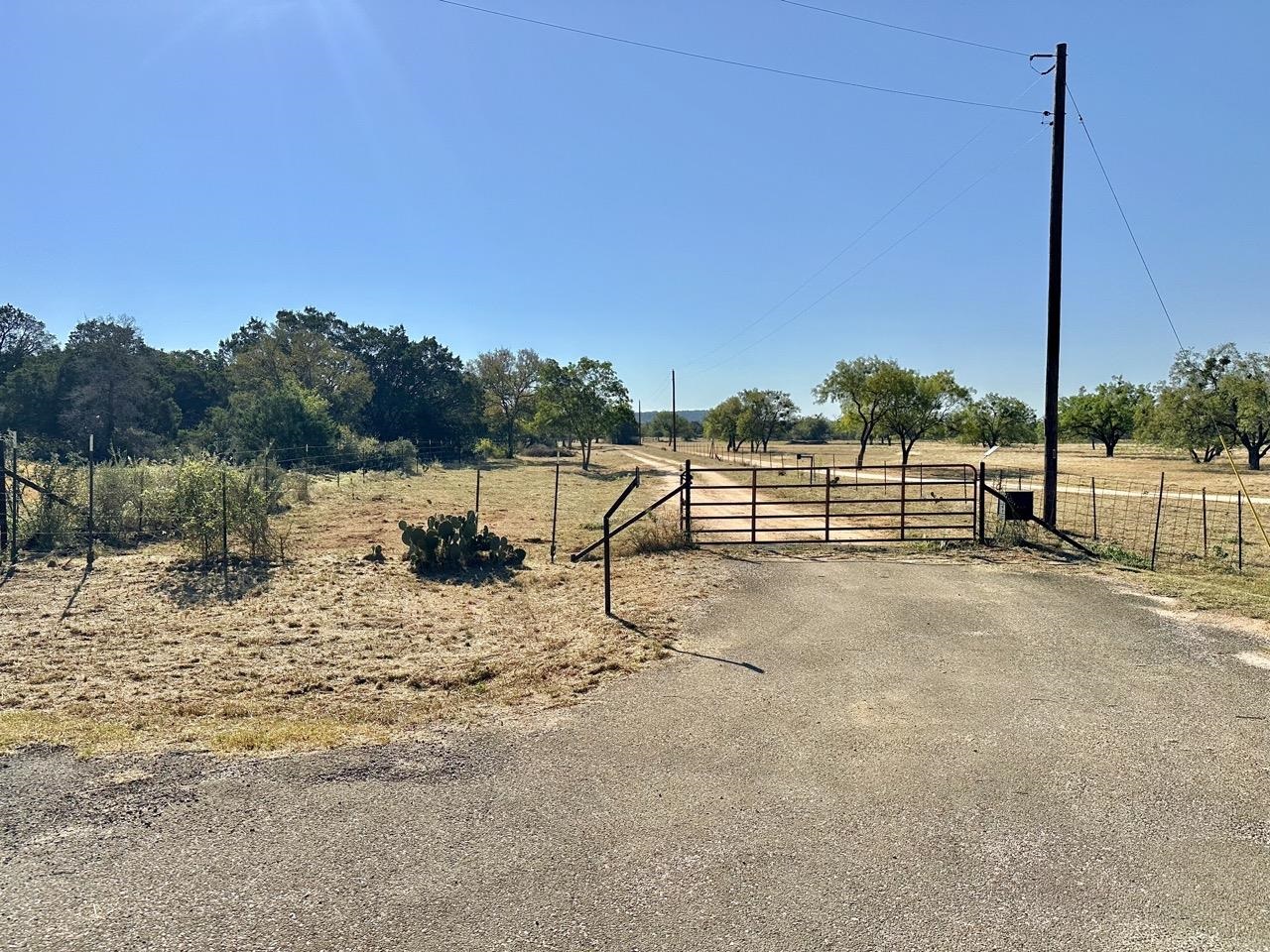 Tract 19 & 20 Cr 120 Property Photo 5