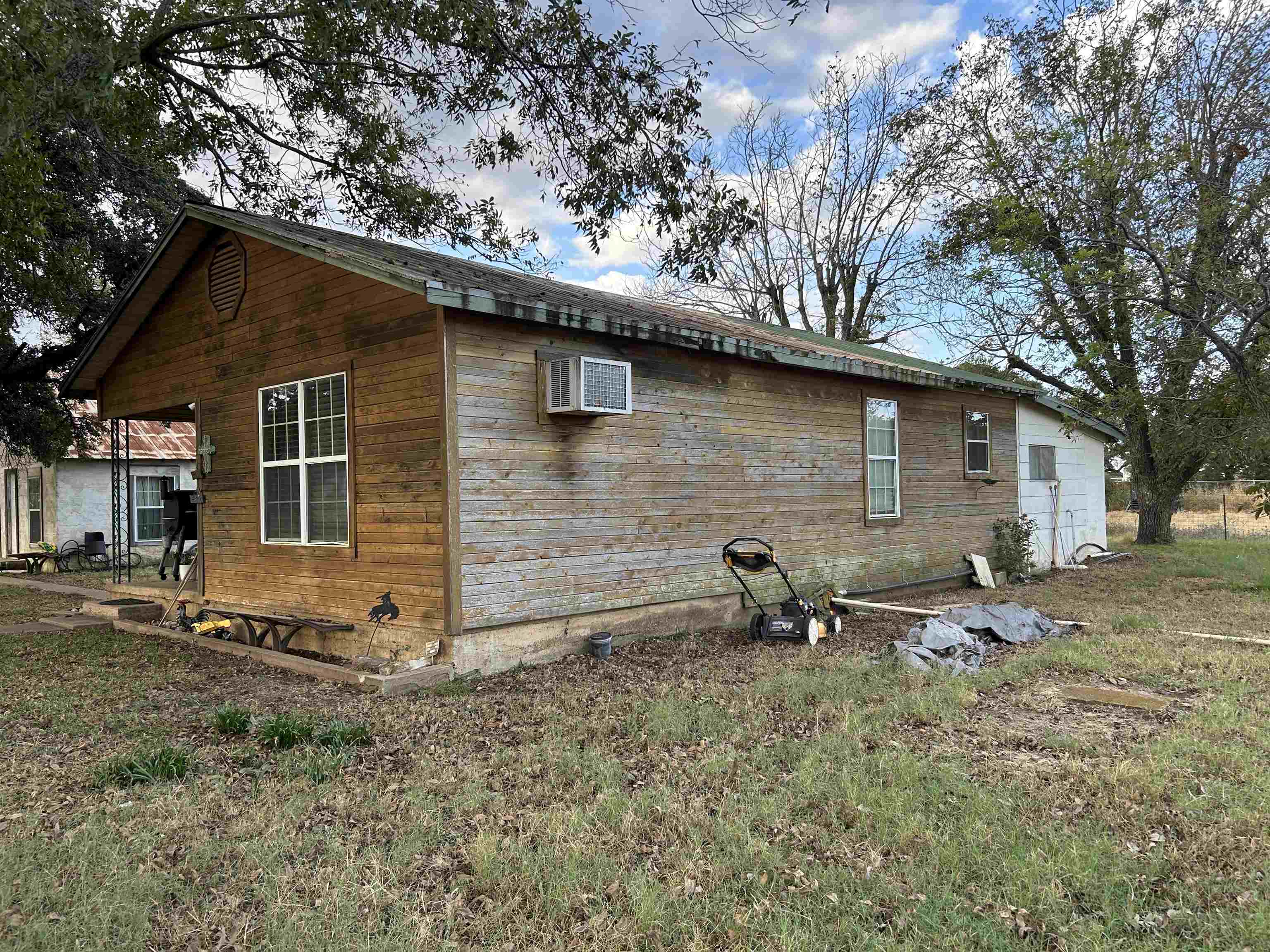 104 Shawnee Street Property Photo 6