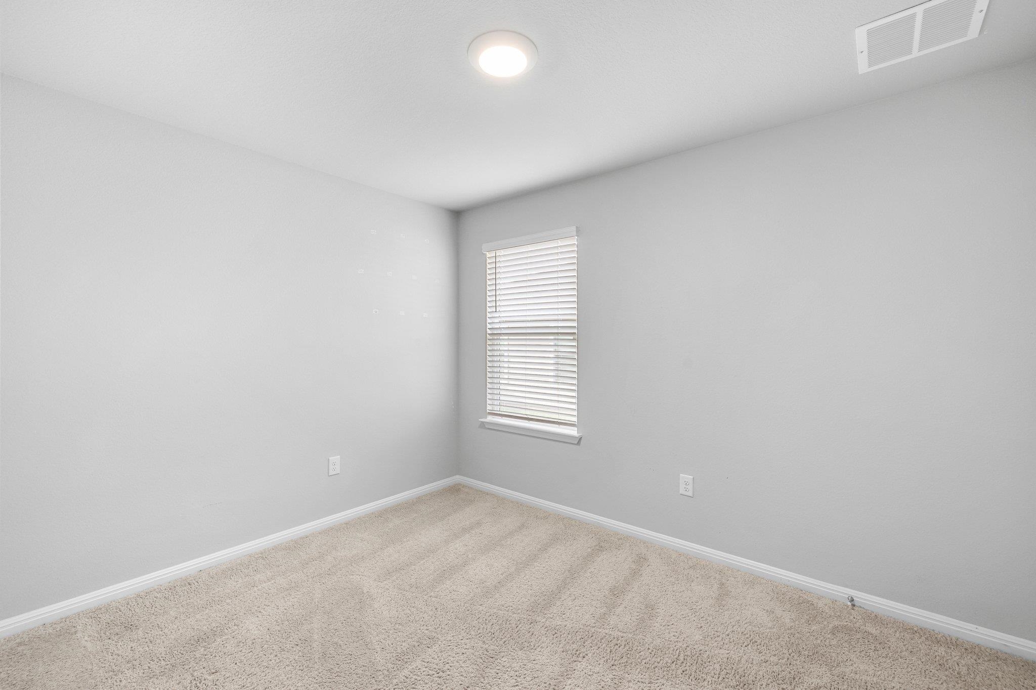 204 Hunter Loop Property Photo 11