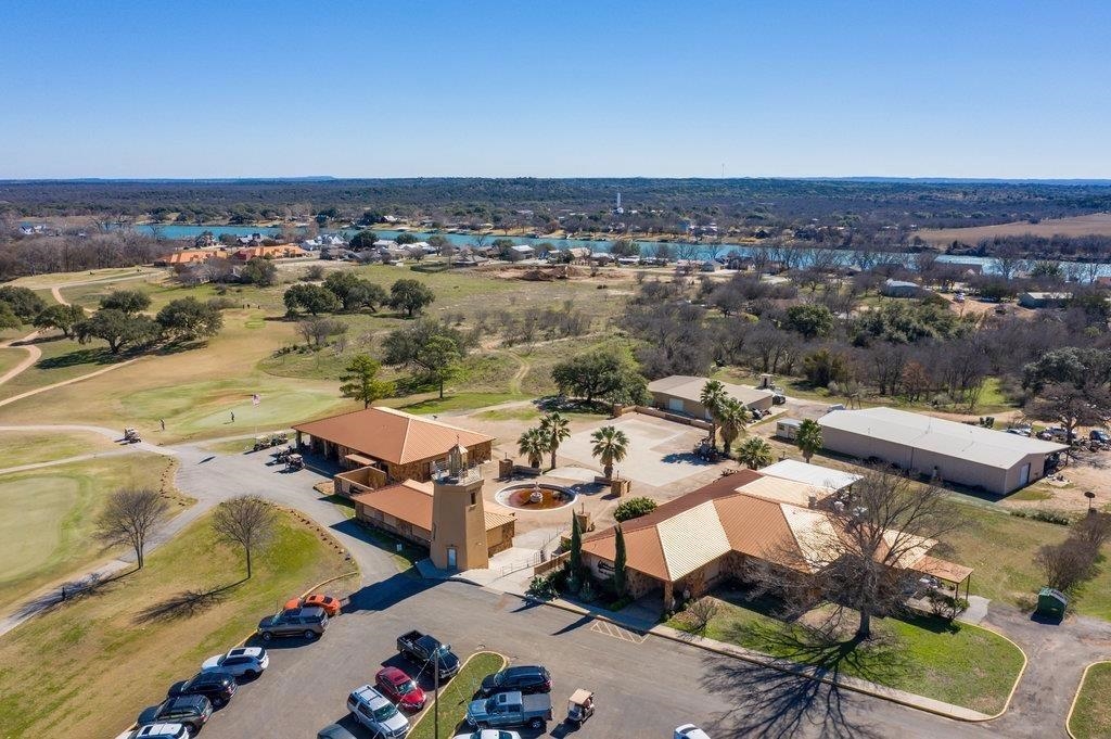 Pinehurst Circle Property Photo 3