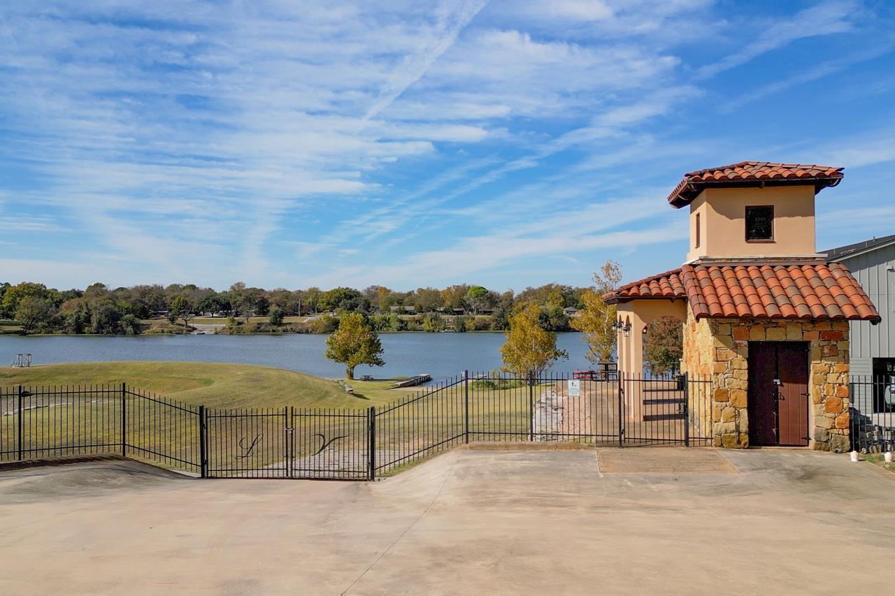 528 Bendito Way Property Photo 10