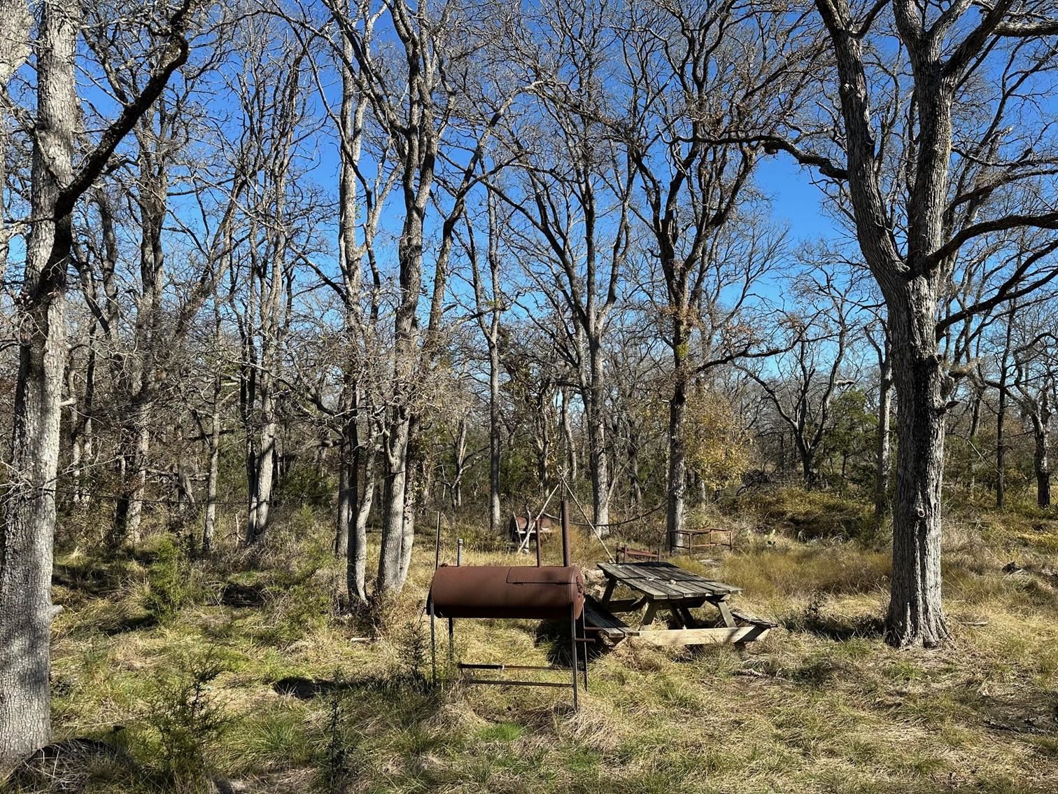 105 Winding River Road Property Photo 4