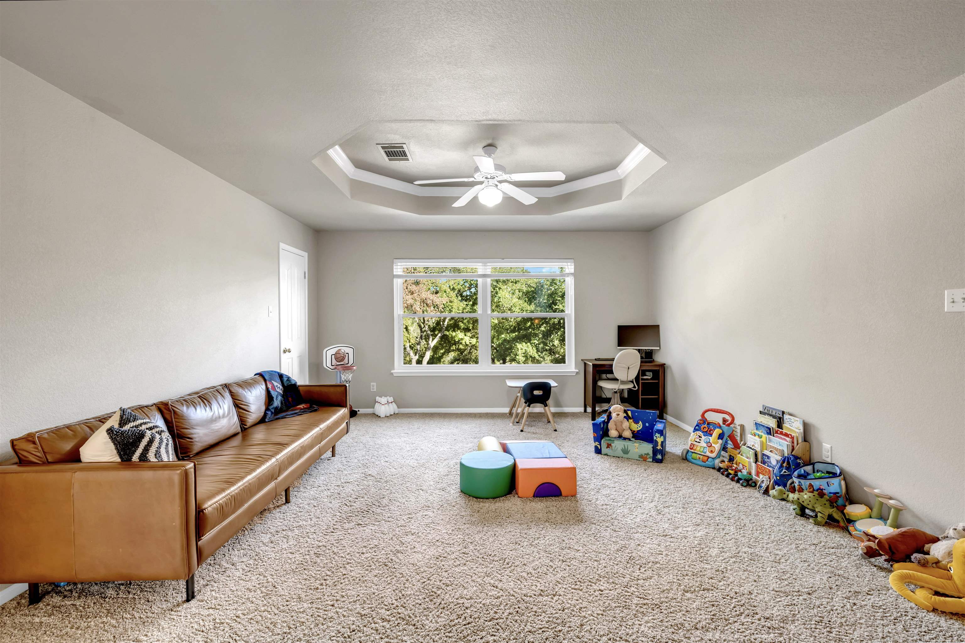 31108 La Quinta Drive Property Photo 16