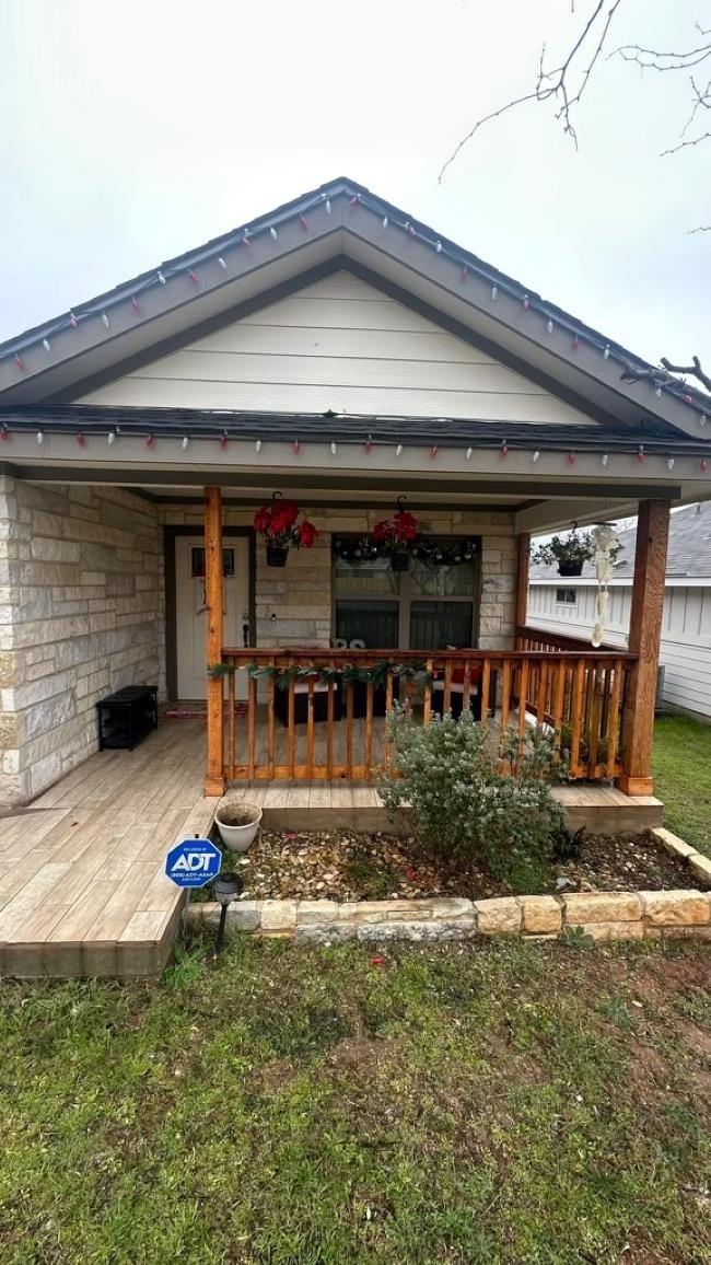 832 Aspen Lane Property Photo
