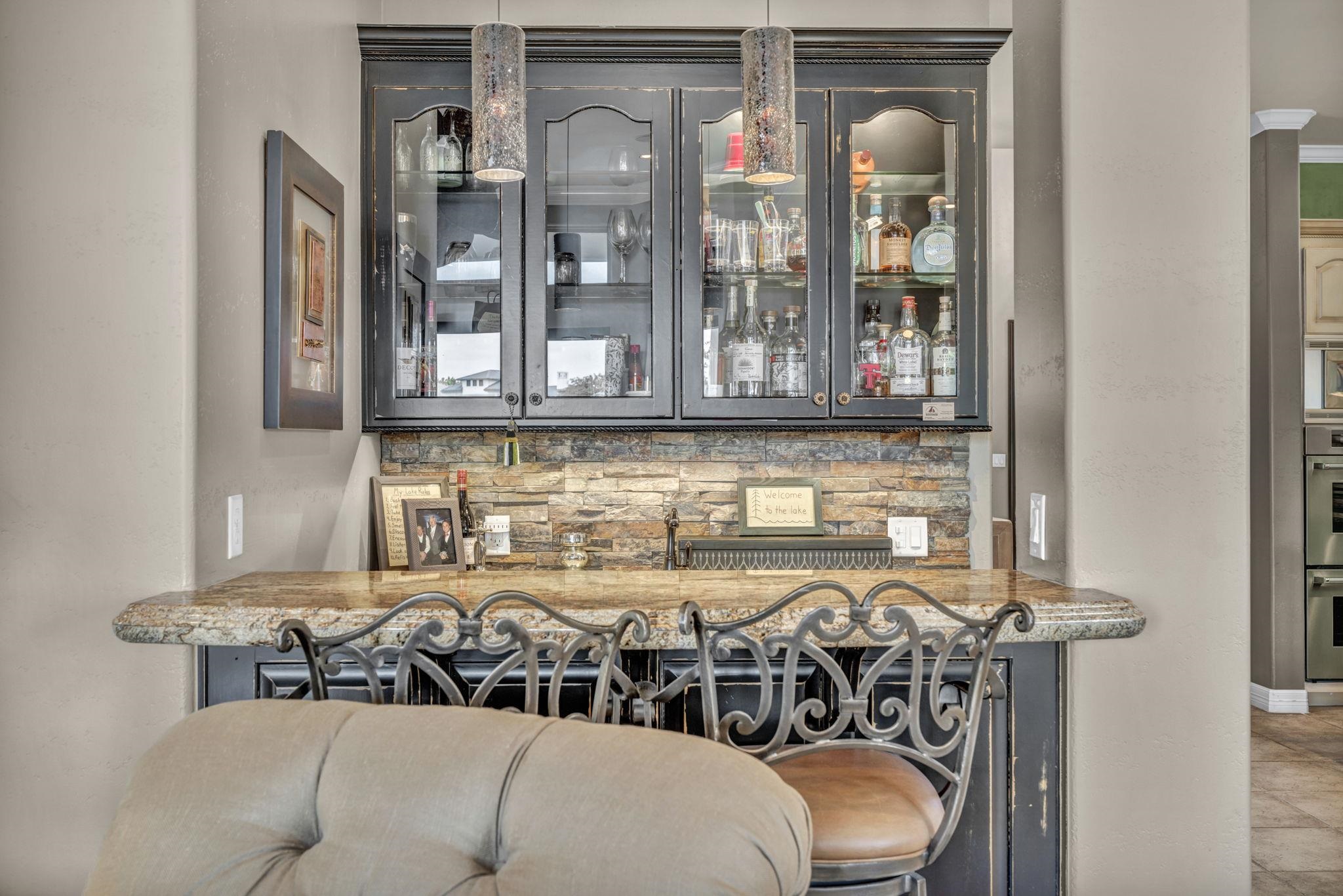 221 Dominion Property Photo 14