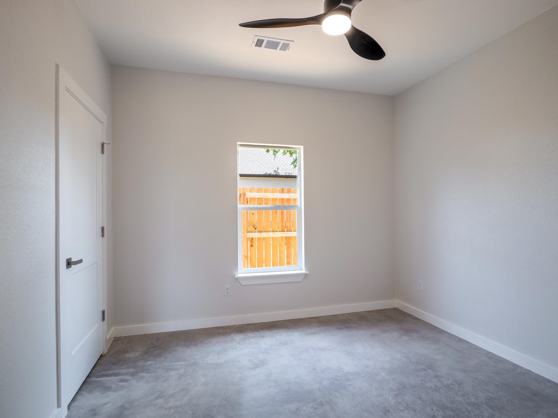 307 Cedarhill Property Photo 10