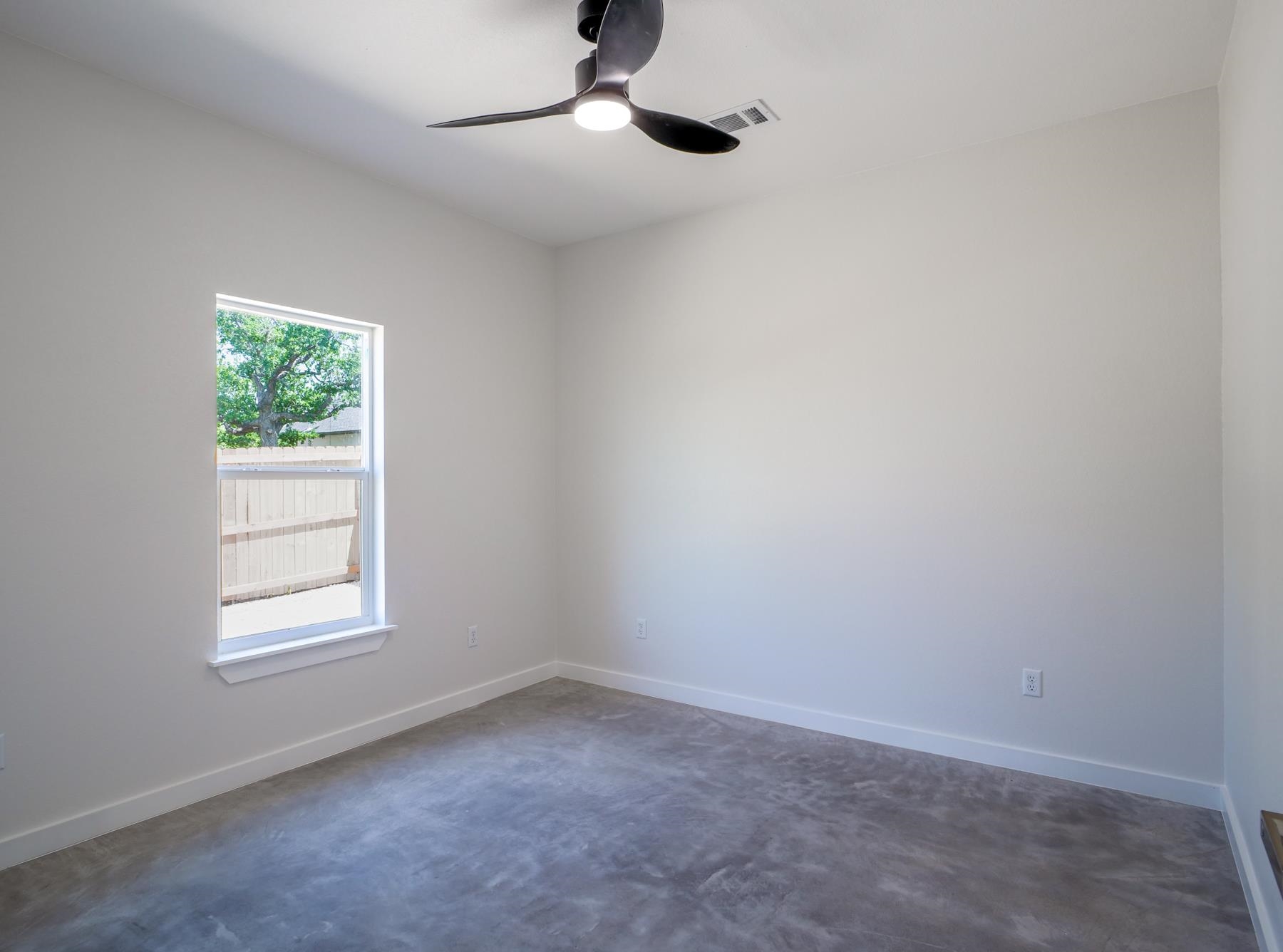 307 Cedarhill Property Photo 11