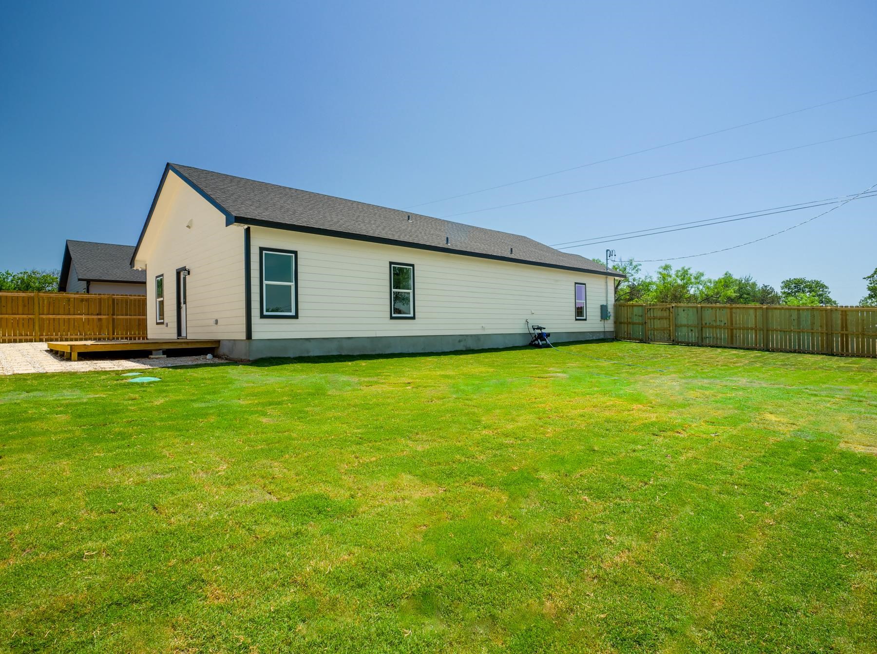 307 Cedarhill Property Photo 18