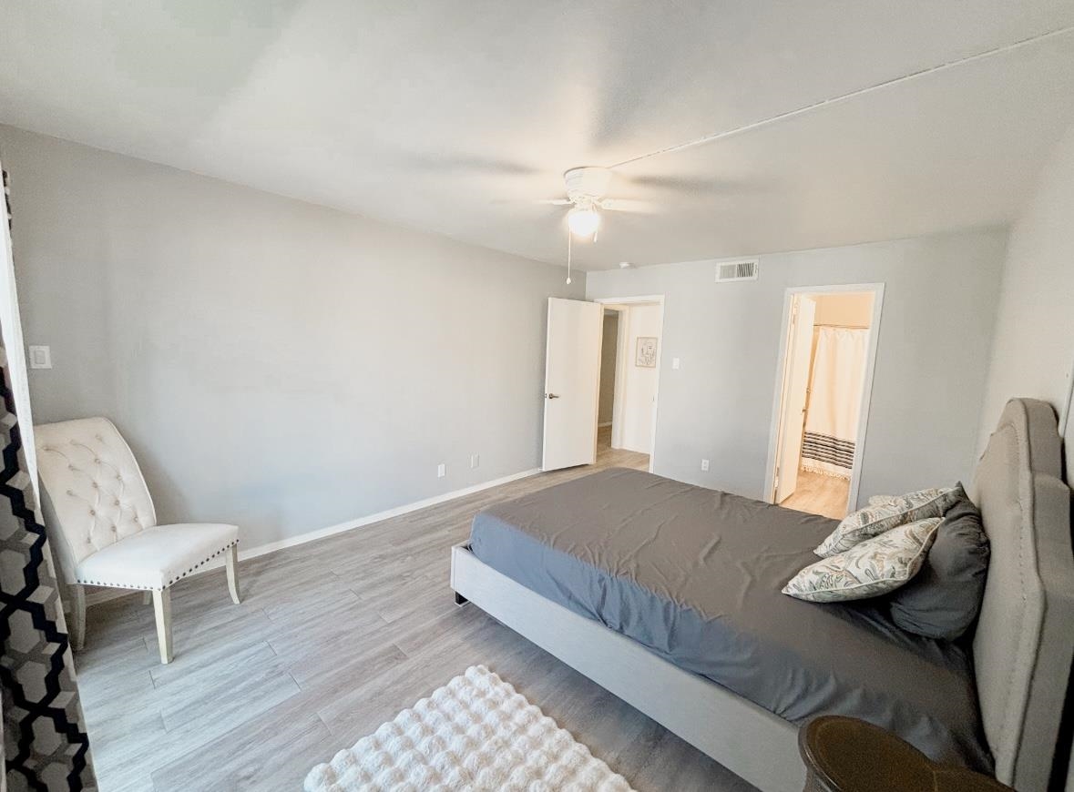 1210 Hi Stirrup #202 Property Photo 17