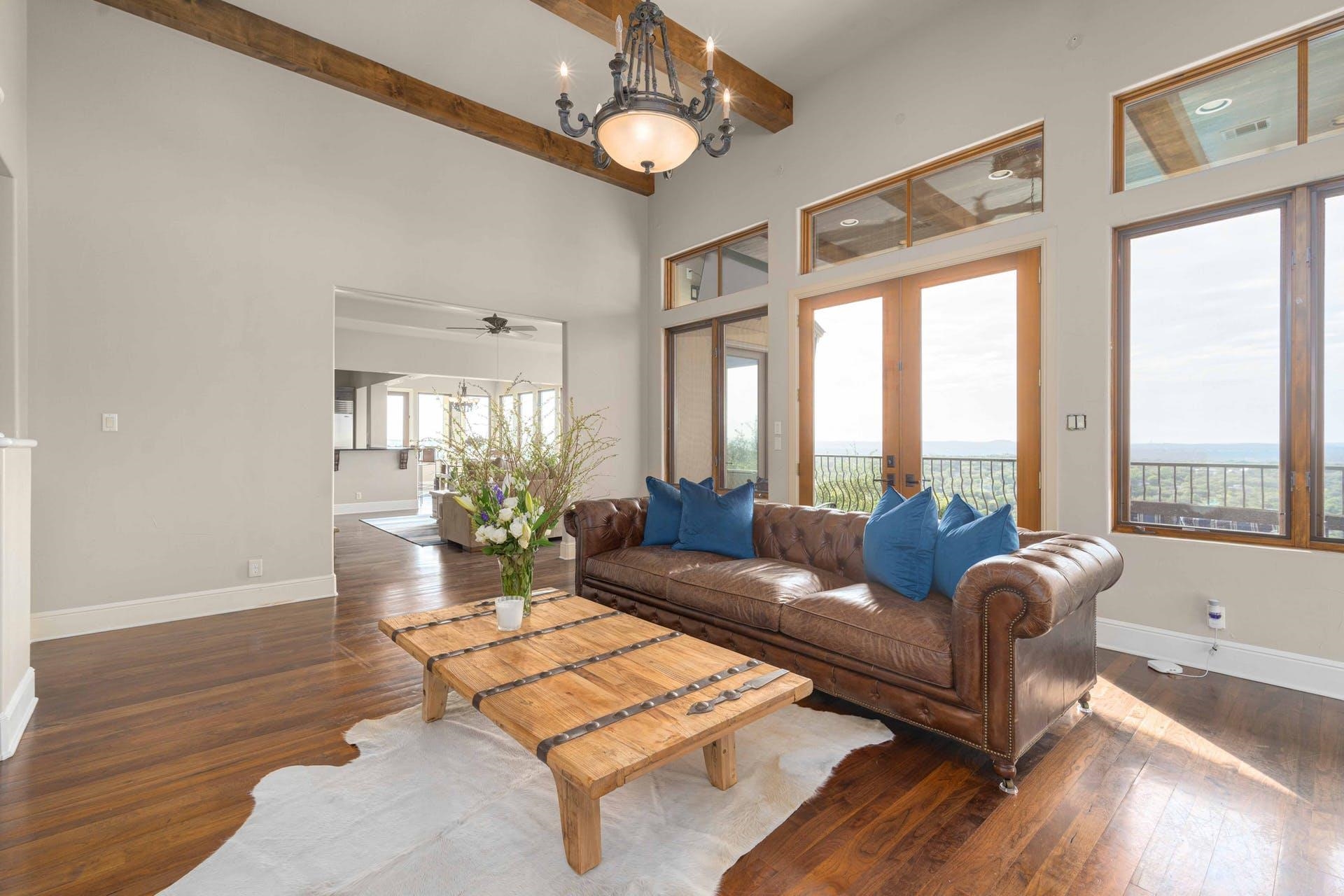 9104 Atwater Cove Property Photo 6