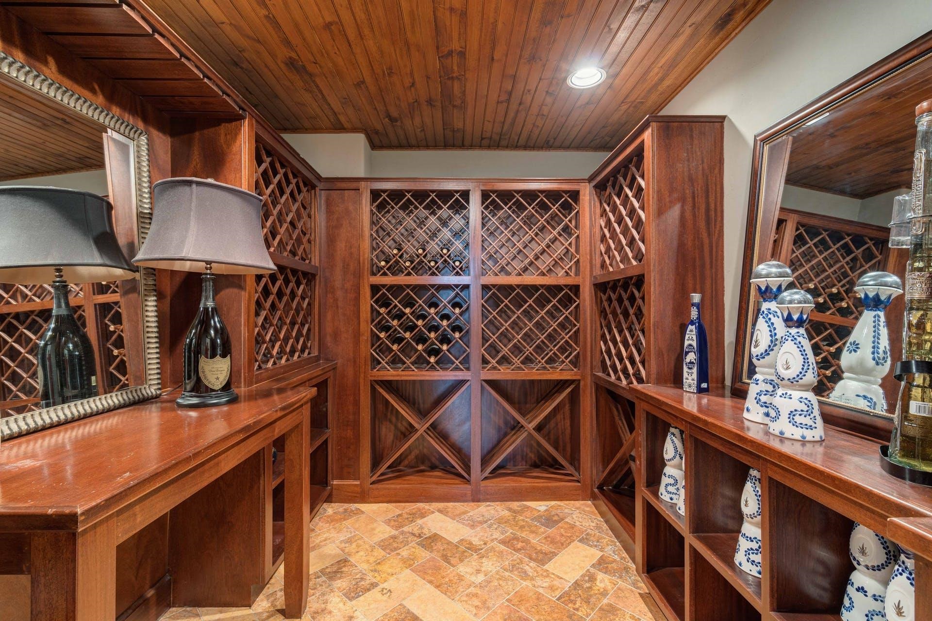 9104 Atwater Cove Property Photo 16
