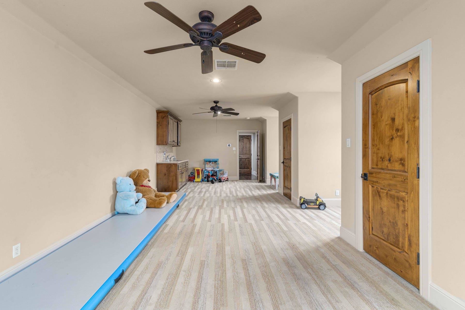 9104 Atwater Cove Property Photo 26