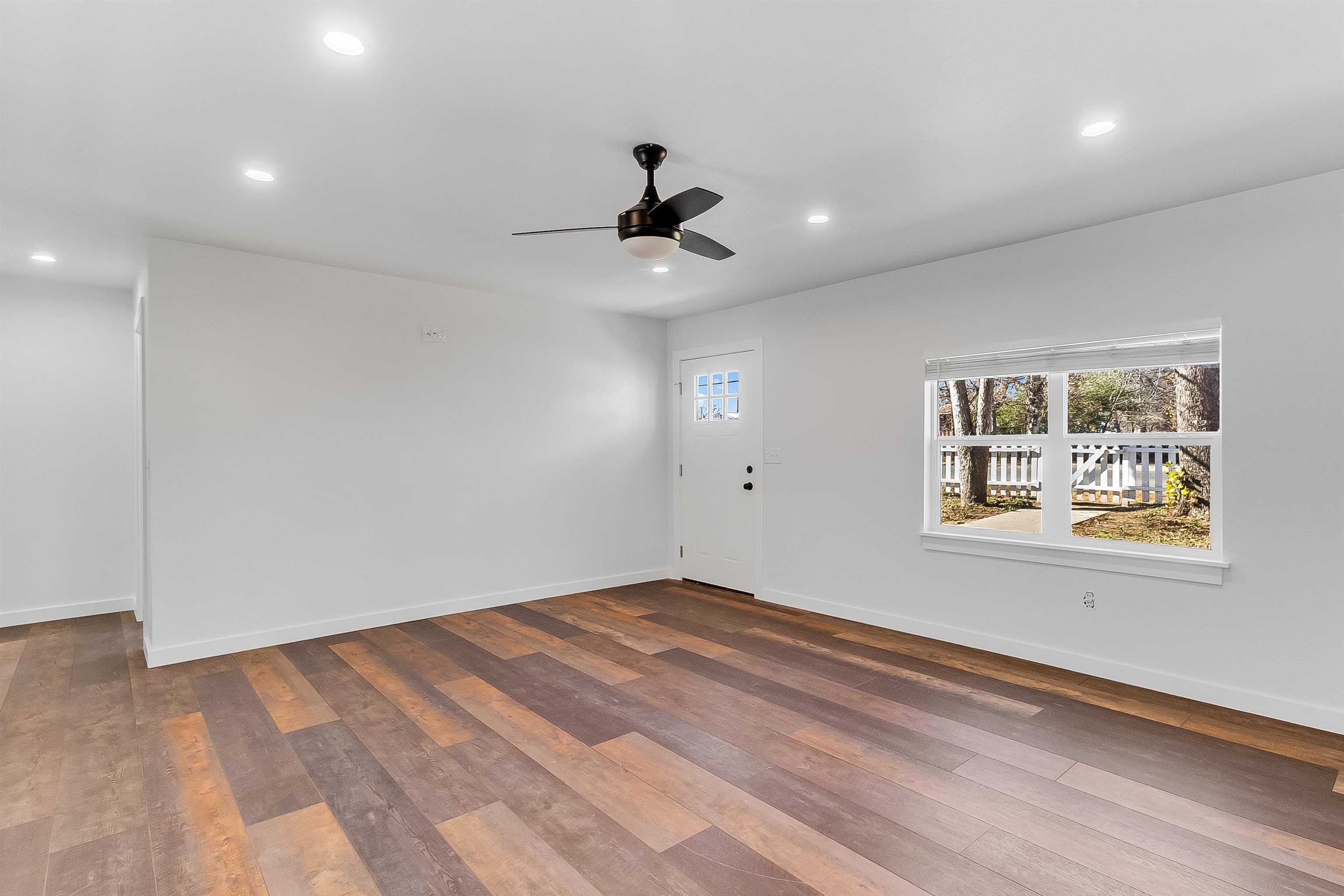 704 Sheffield Avenue Property Photo 14