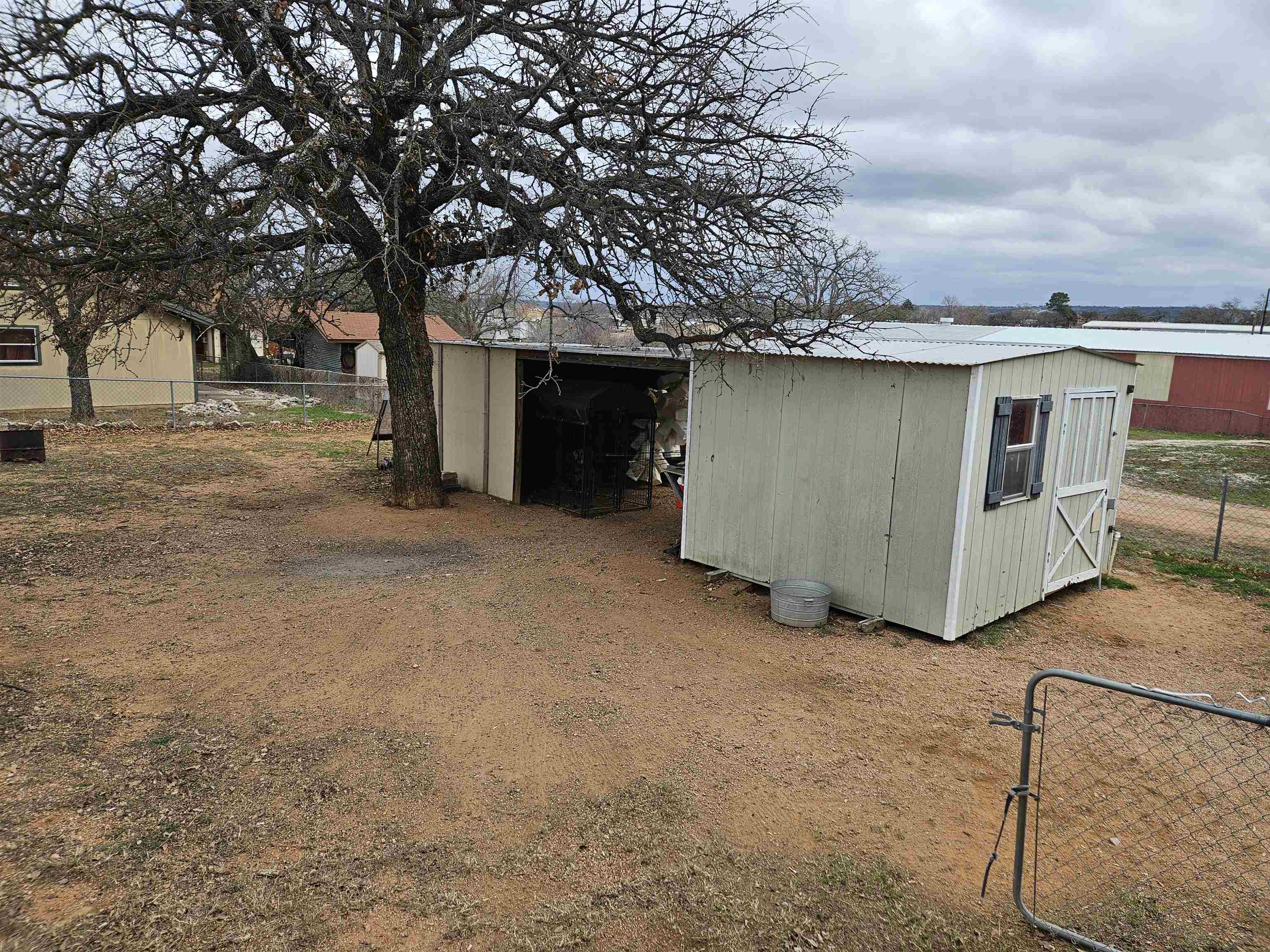 1542 Roselea Property Photo 3
