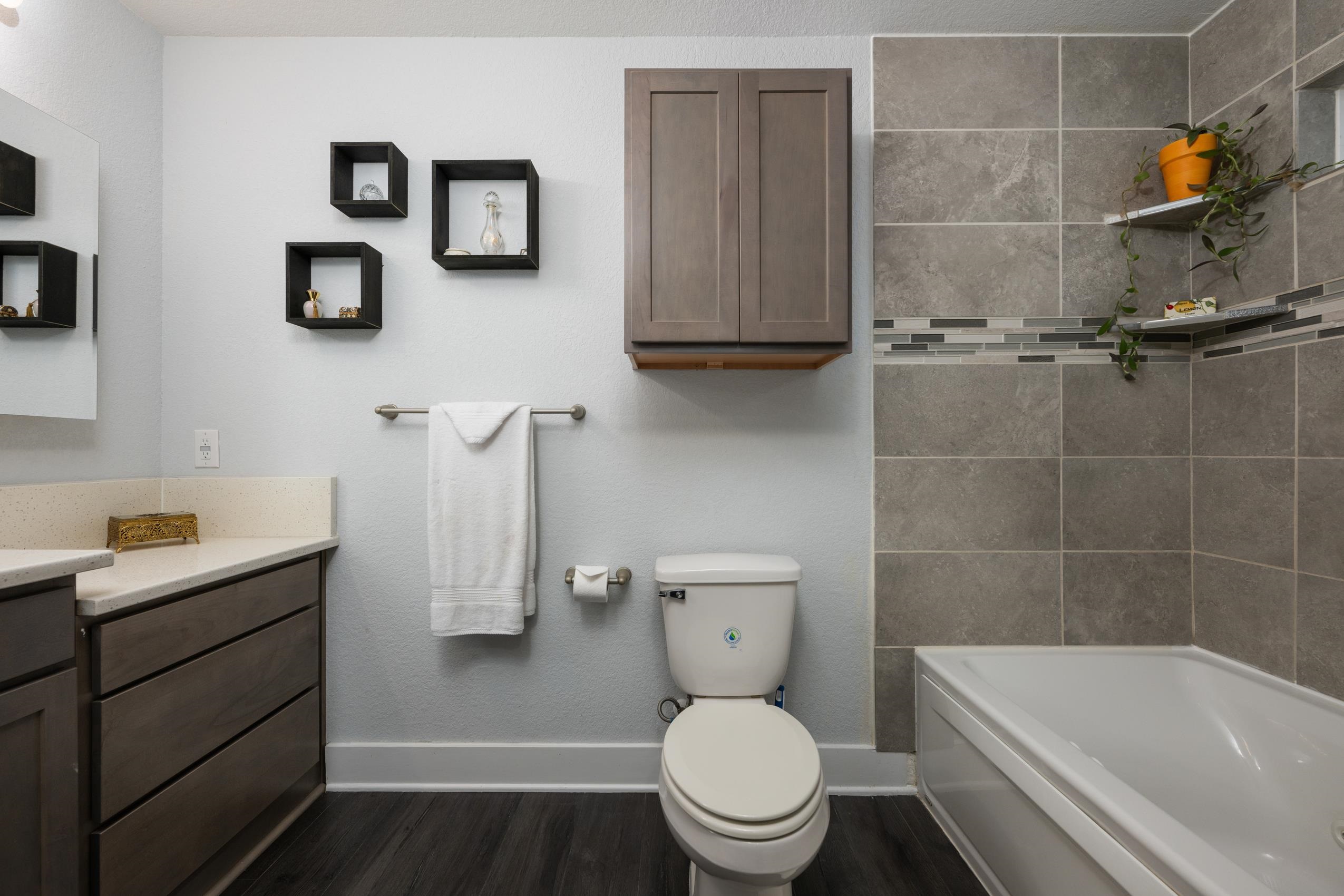 110 Pebble Circle Property Photo 18