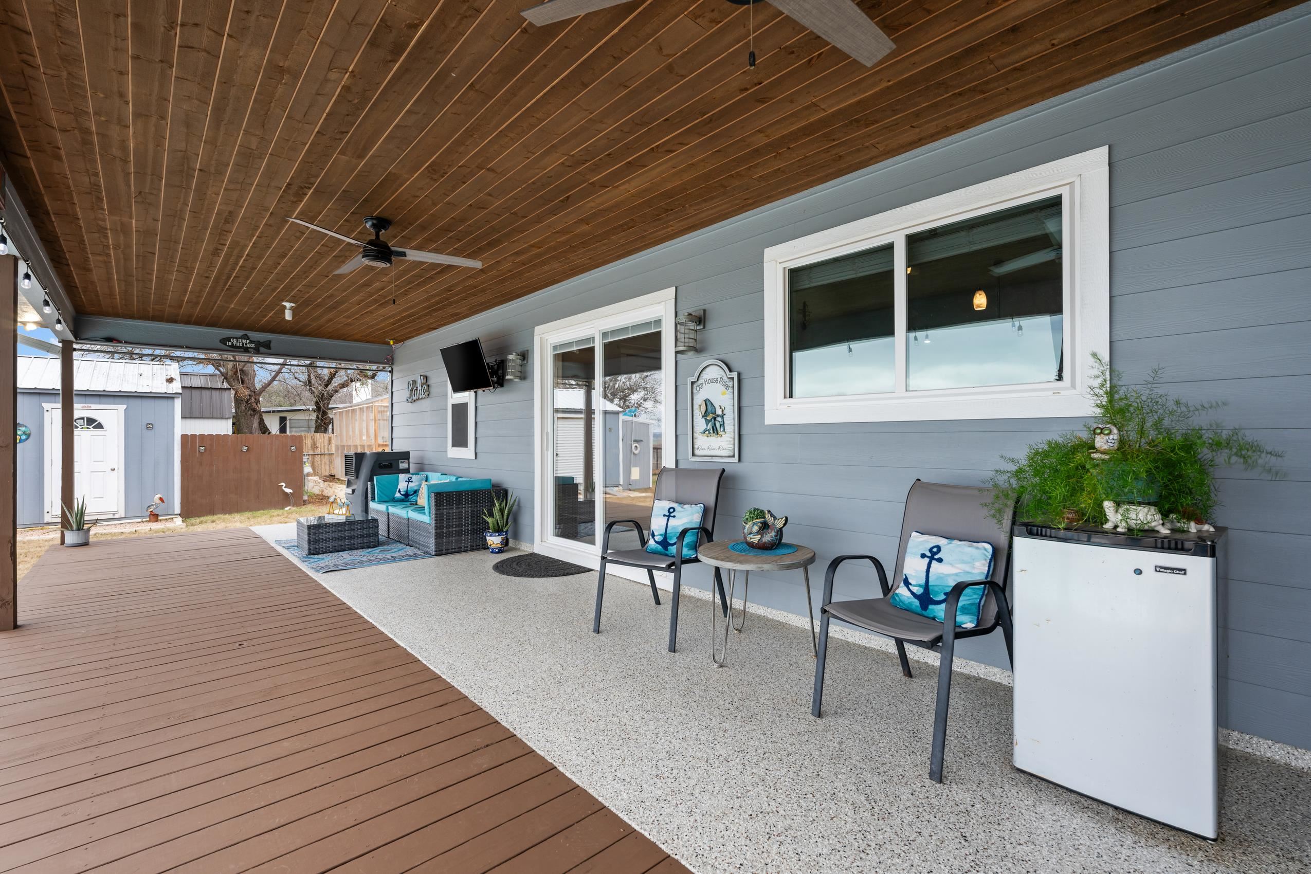 110 Pebble Circle Property Photo 23