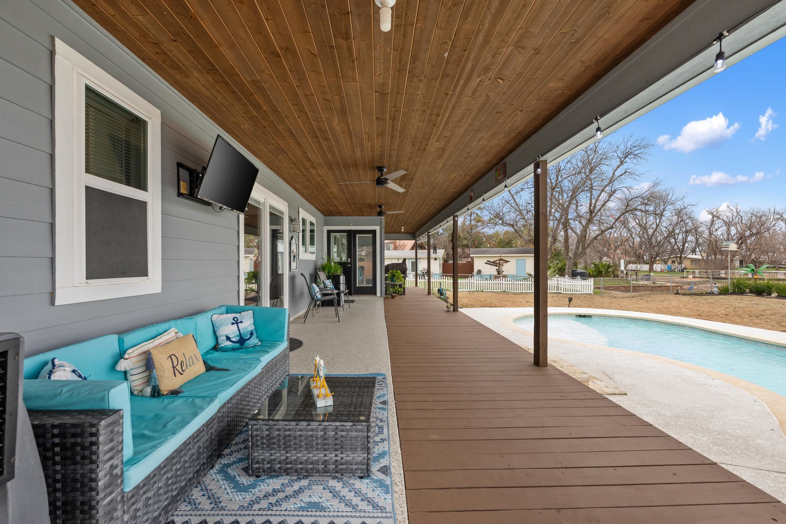 110 Pebble Circle Property Photo 26