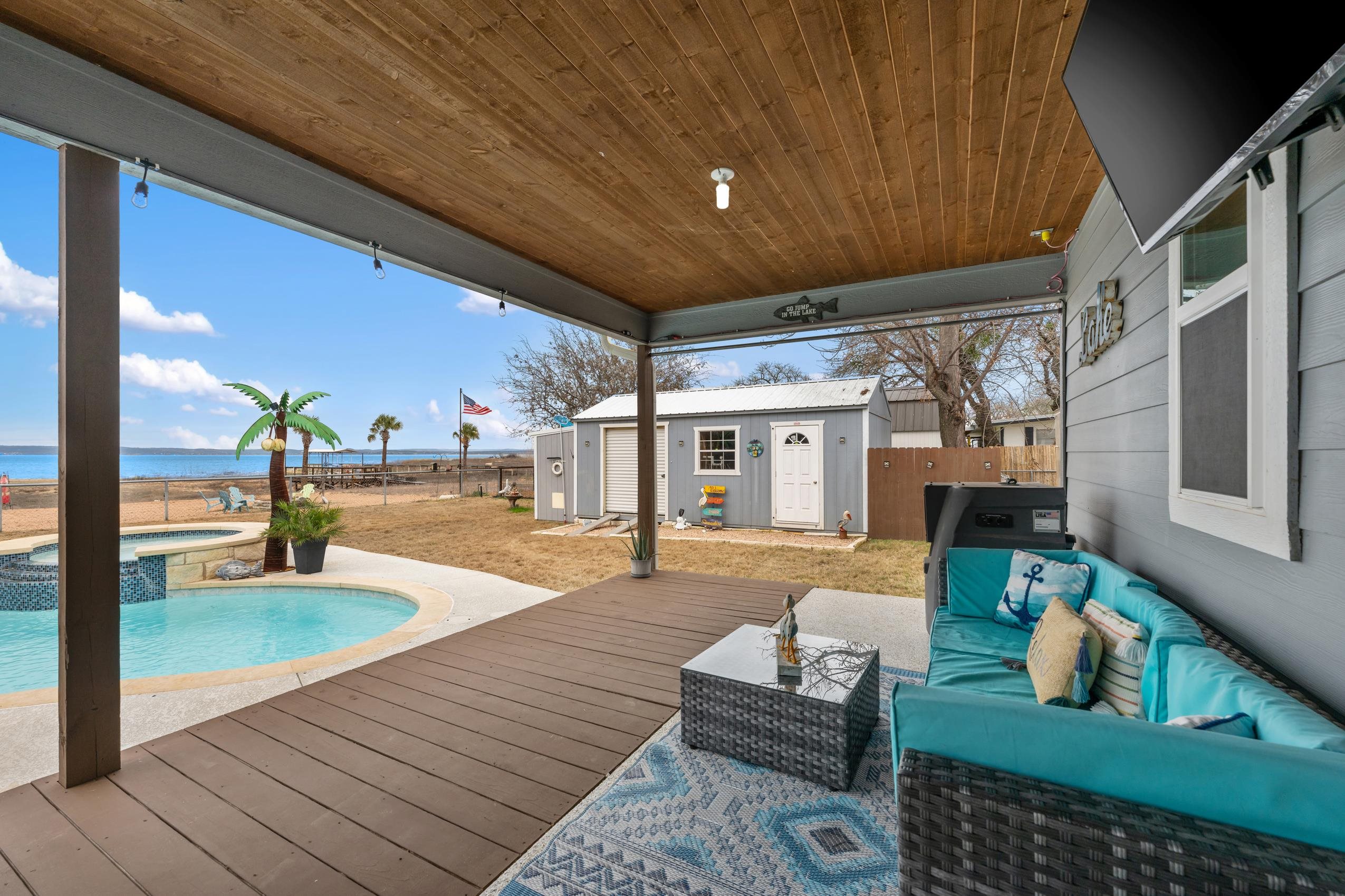 110 Pebble Circle Property Photo 28