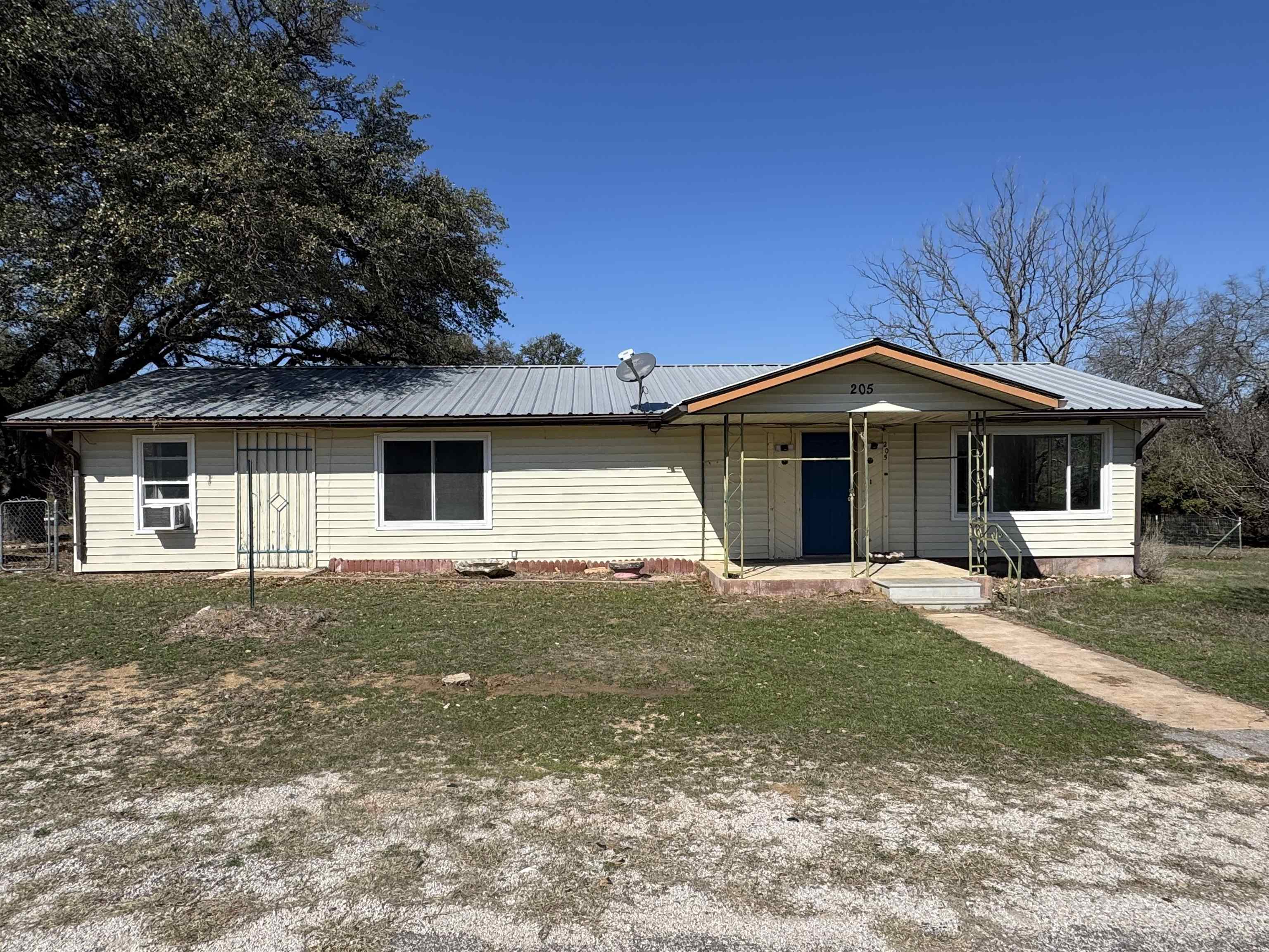 205 Beaver Property Photo