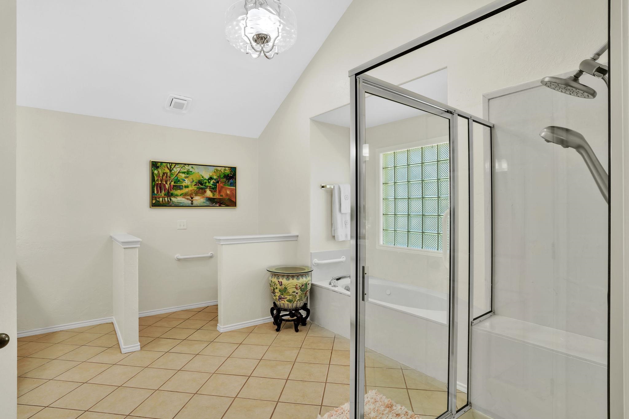 118 Broadmoor Property Photo 16