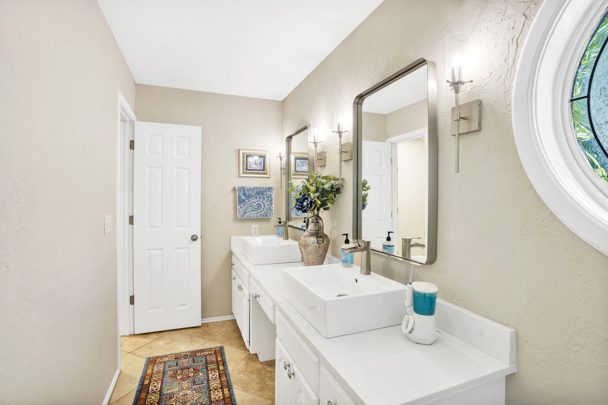 118 Broadmoor Property Photo 22