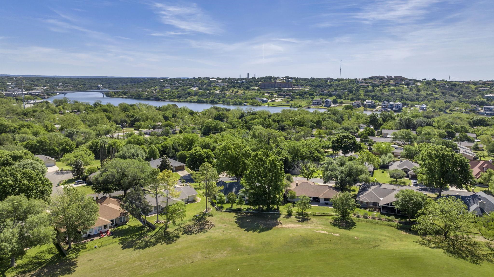 118 Broadmoor Property Photo 27