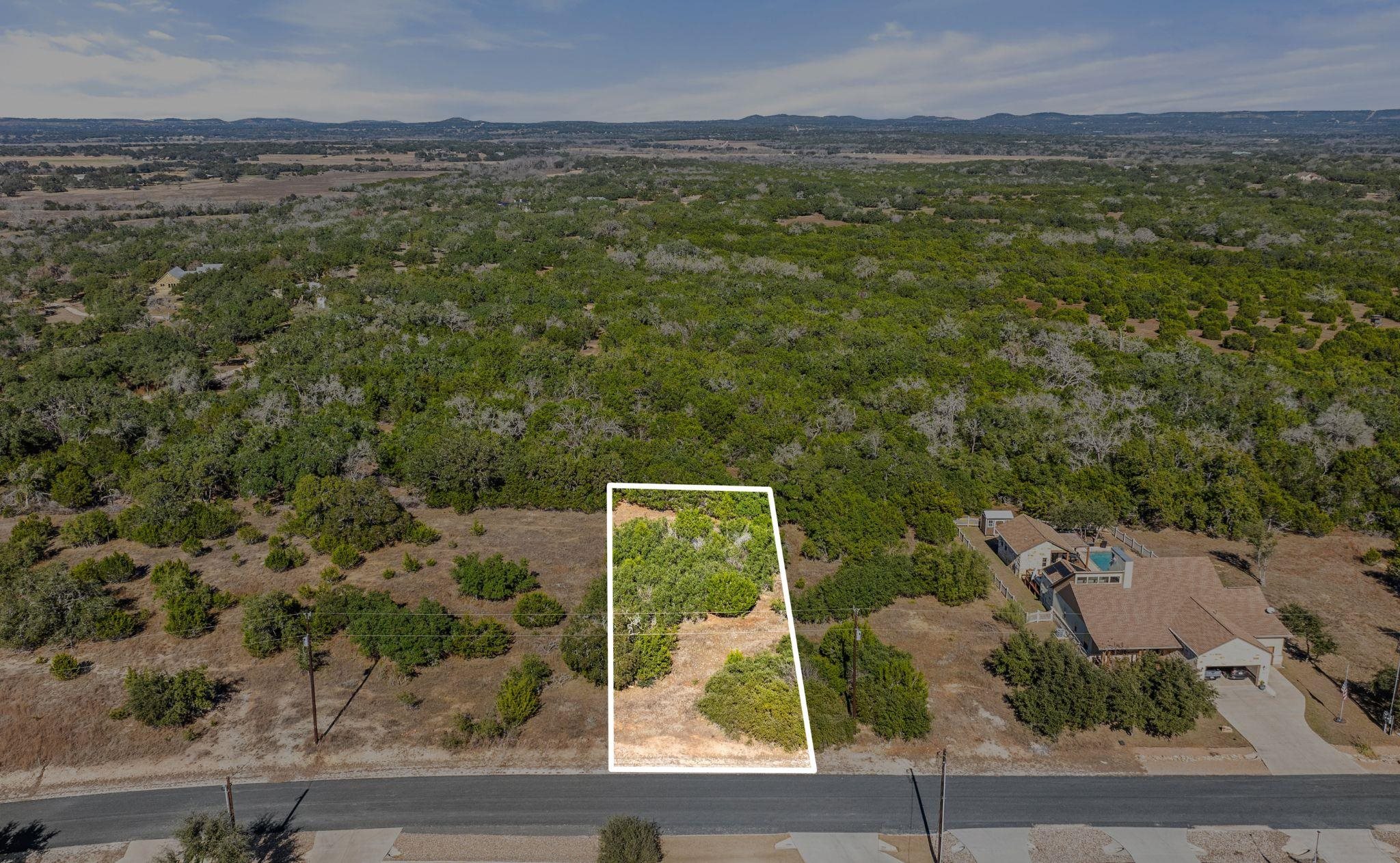 207 N Calvin Barrett Property Photo