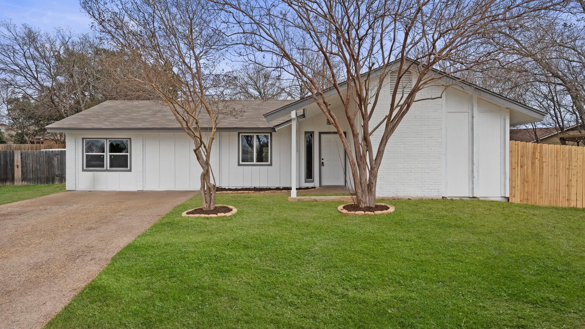 1112 Village Green Drive Property Photo