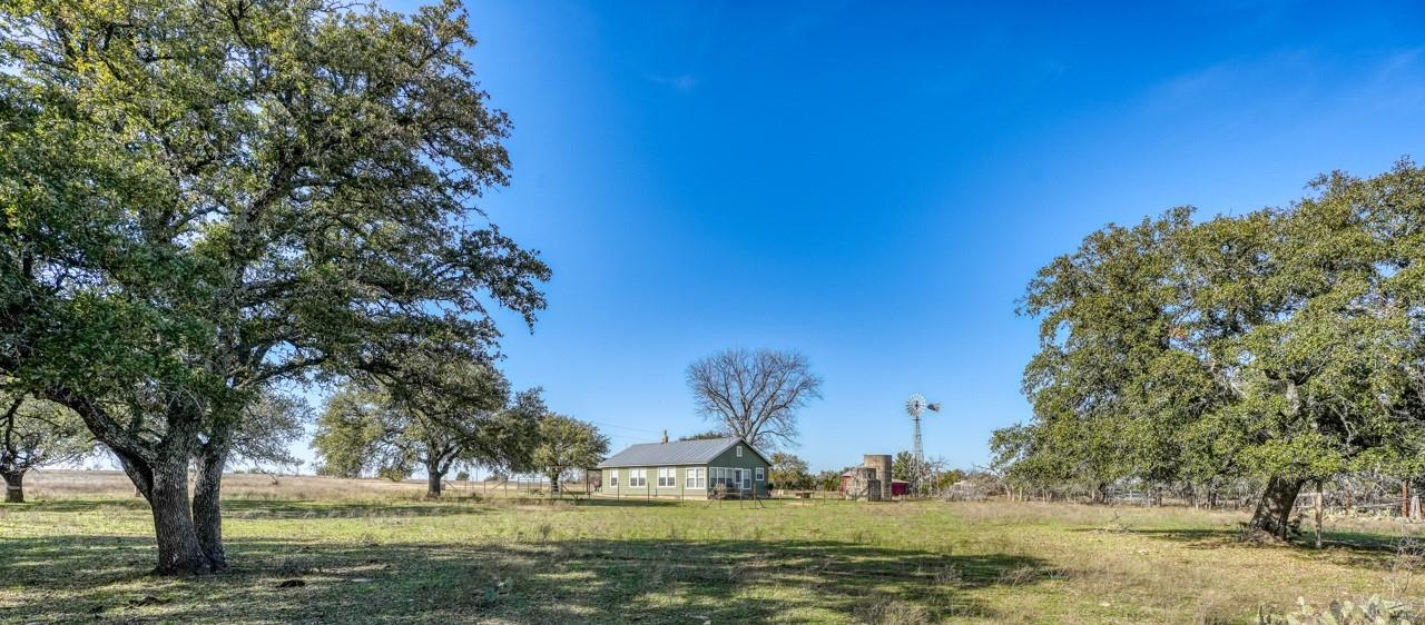 #866 Cr 2806 Property Photo 3