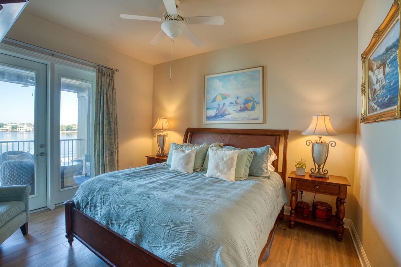 1001 The Cape #23 Property Photo 18