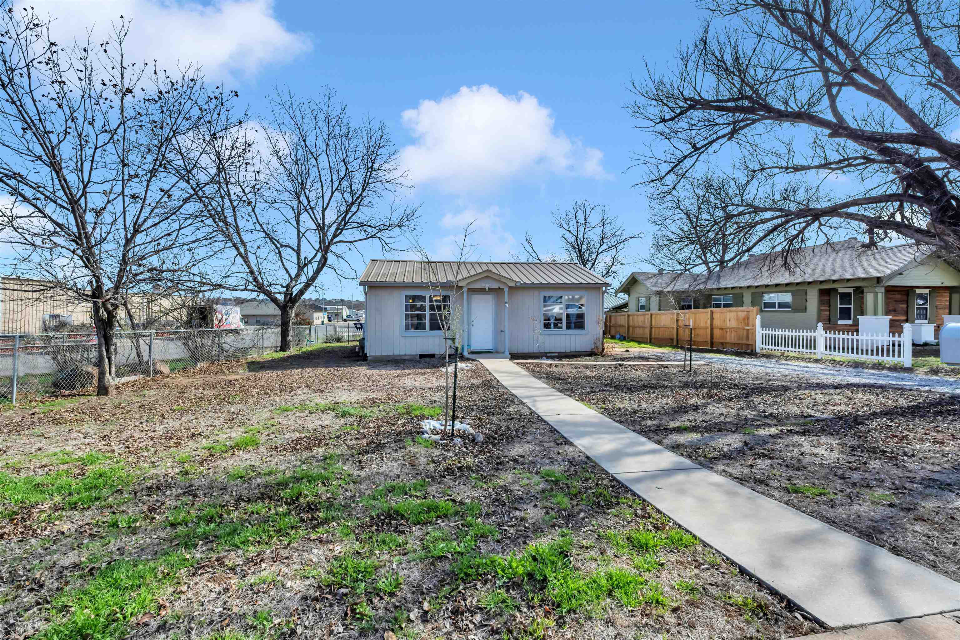 706 Pittsburg Avenue Property Photo
