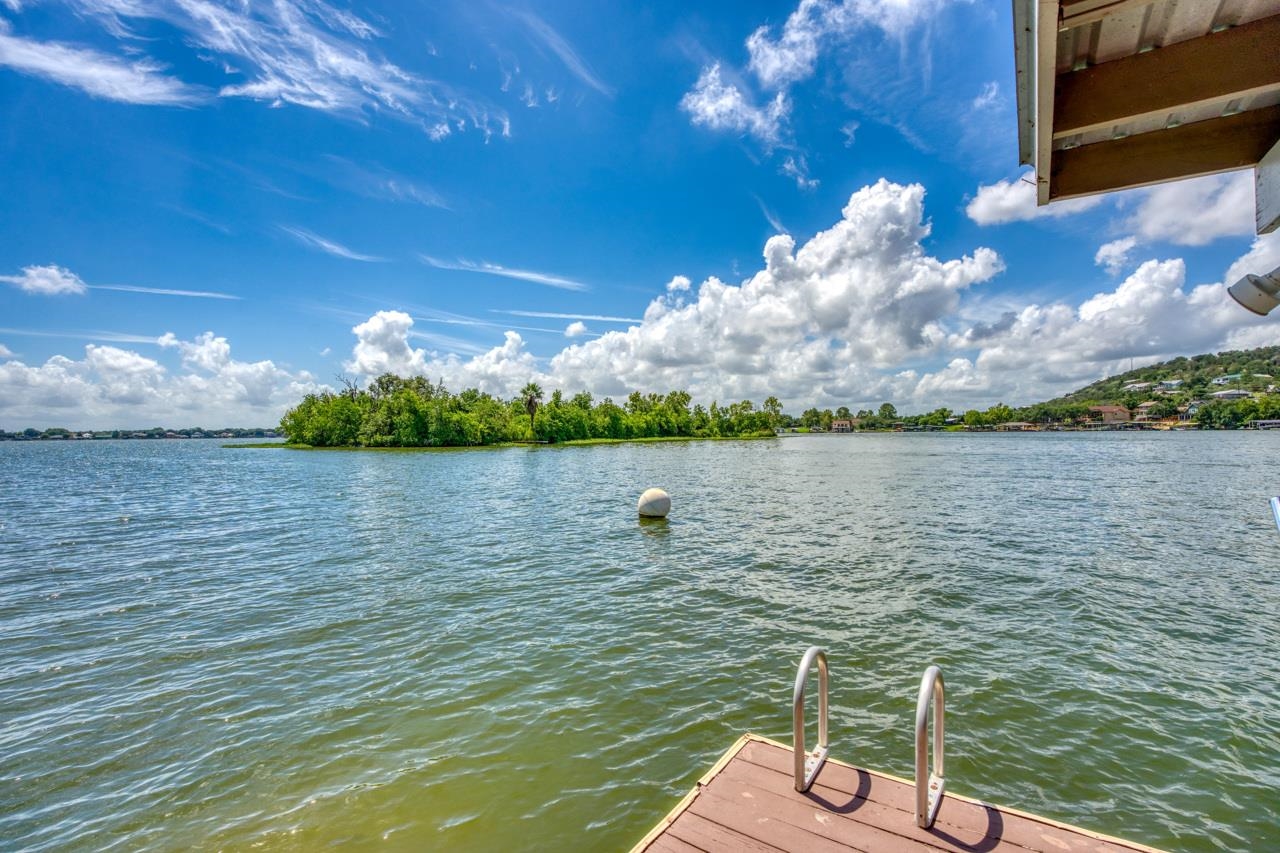 218 Lakeview Property Photo