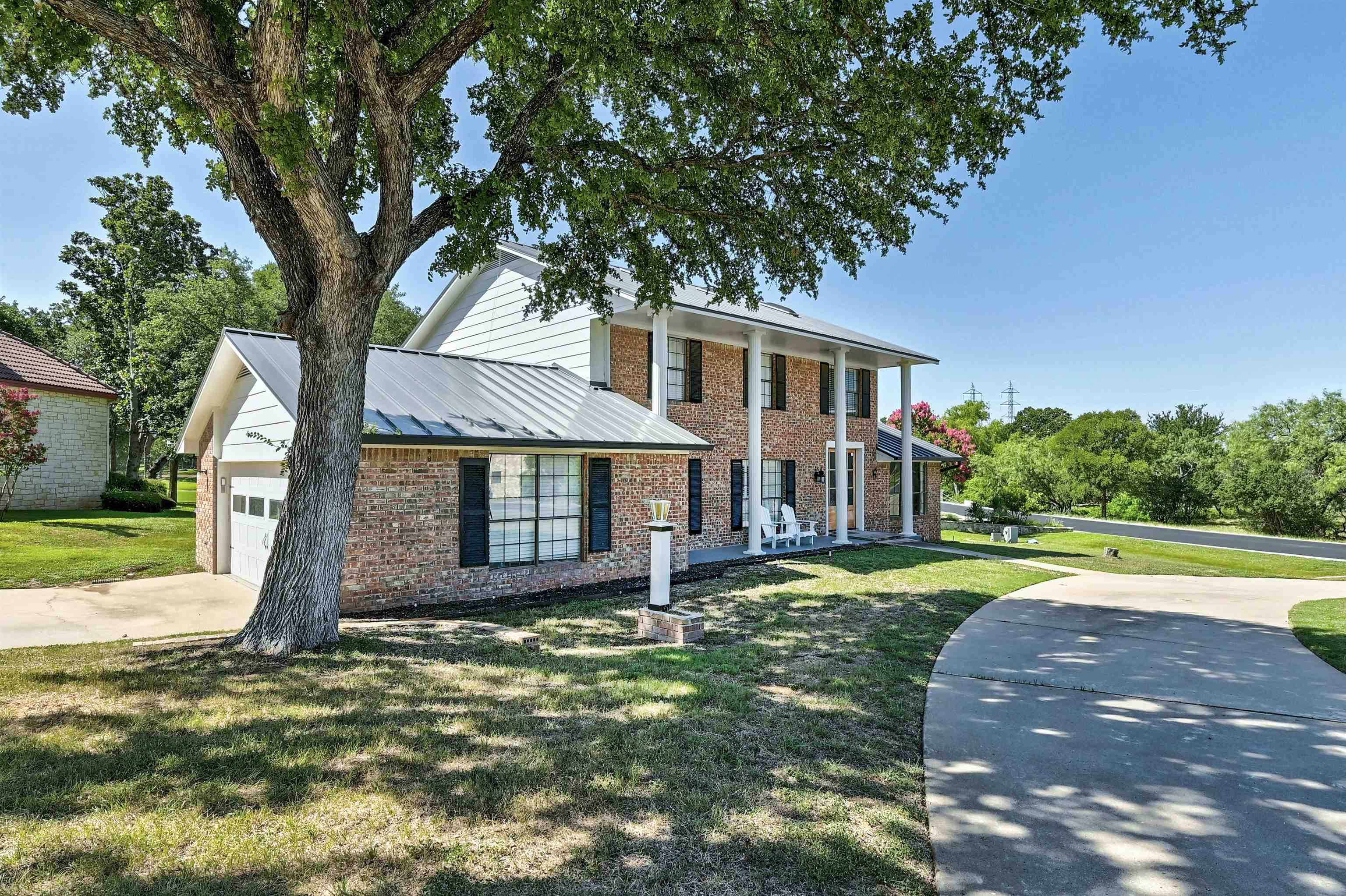 608 Sombrero Drive Property Photo 1