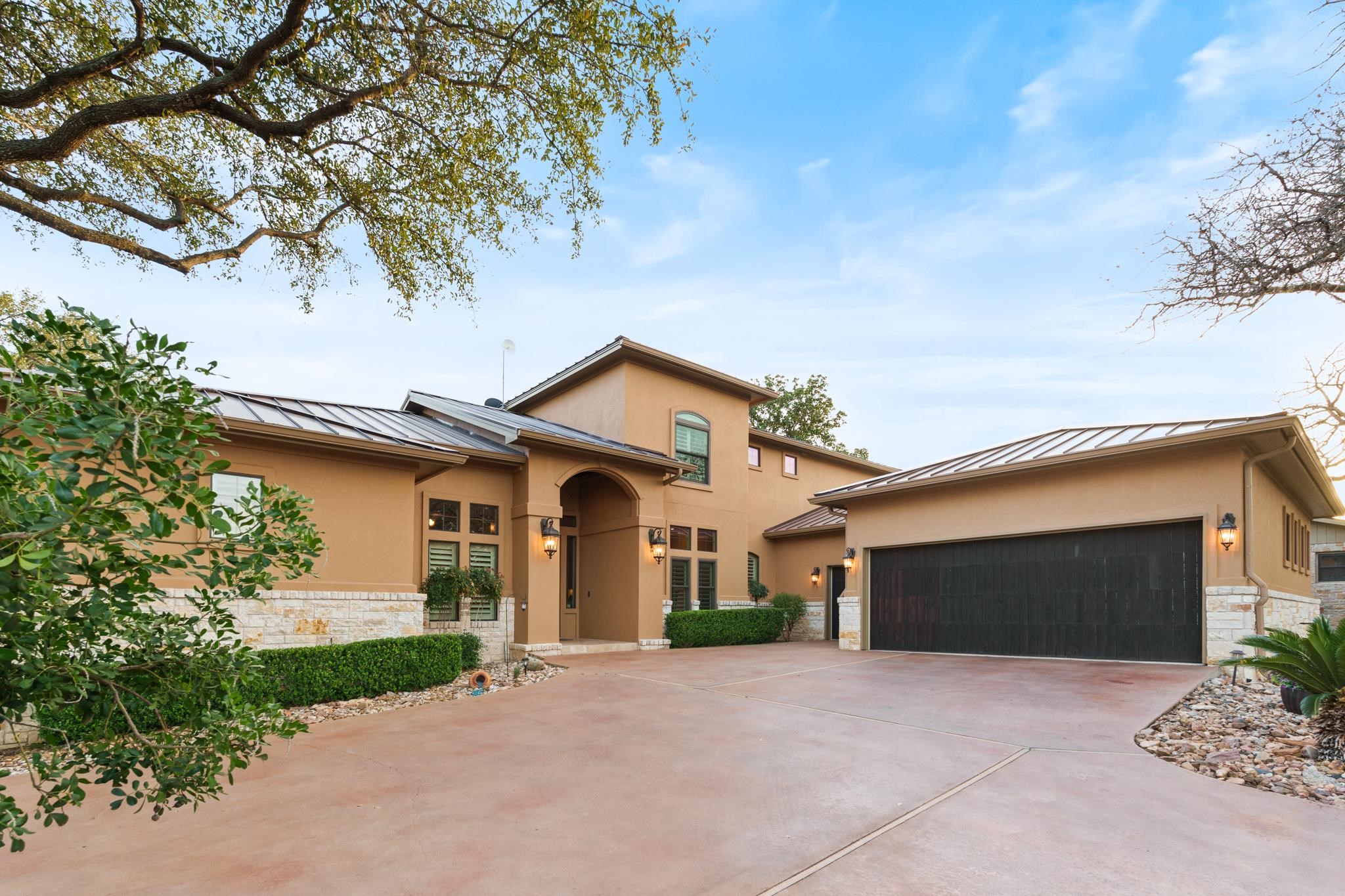 108 Eagle Property Photo 1