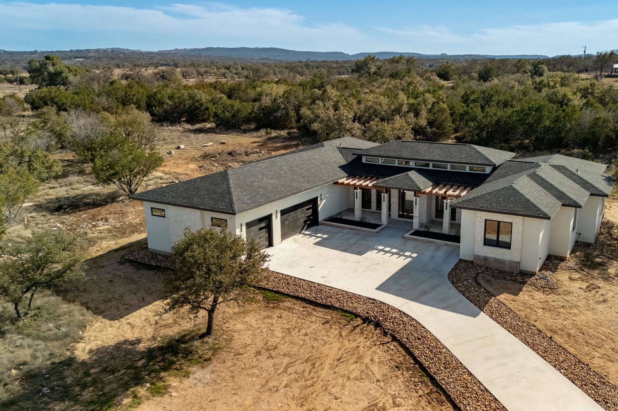 6425 Ranch Rd 962 W Property Photo