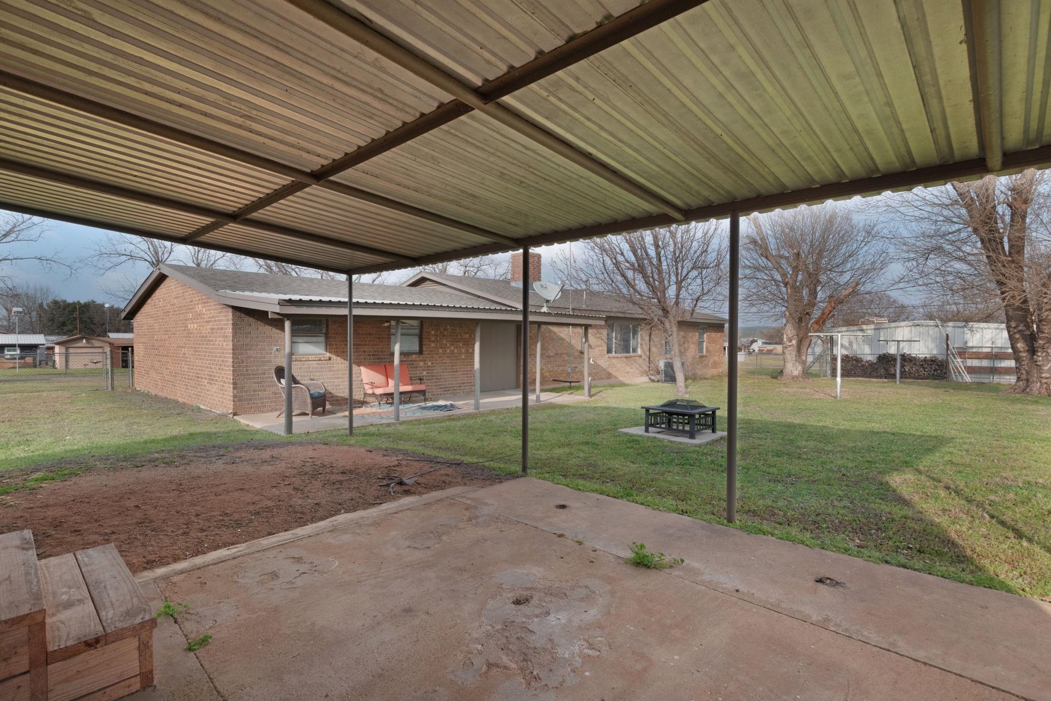 110 Mesquite Property Photo 24