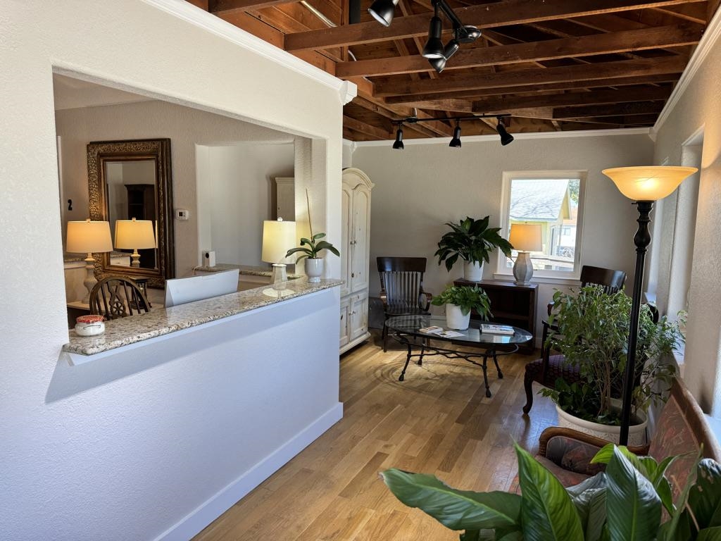 610 Broadway Property Photo 4