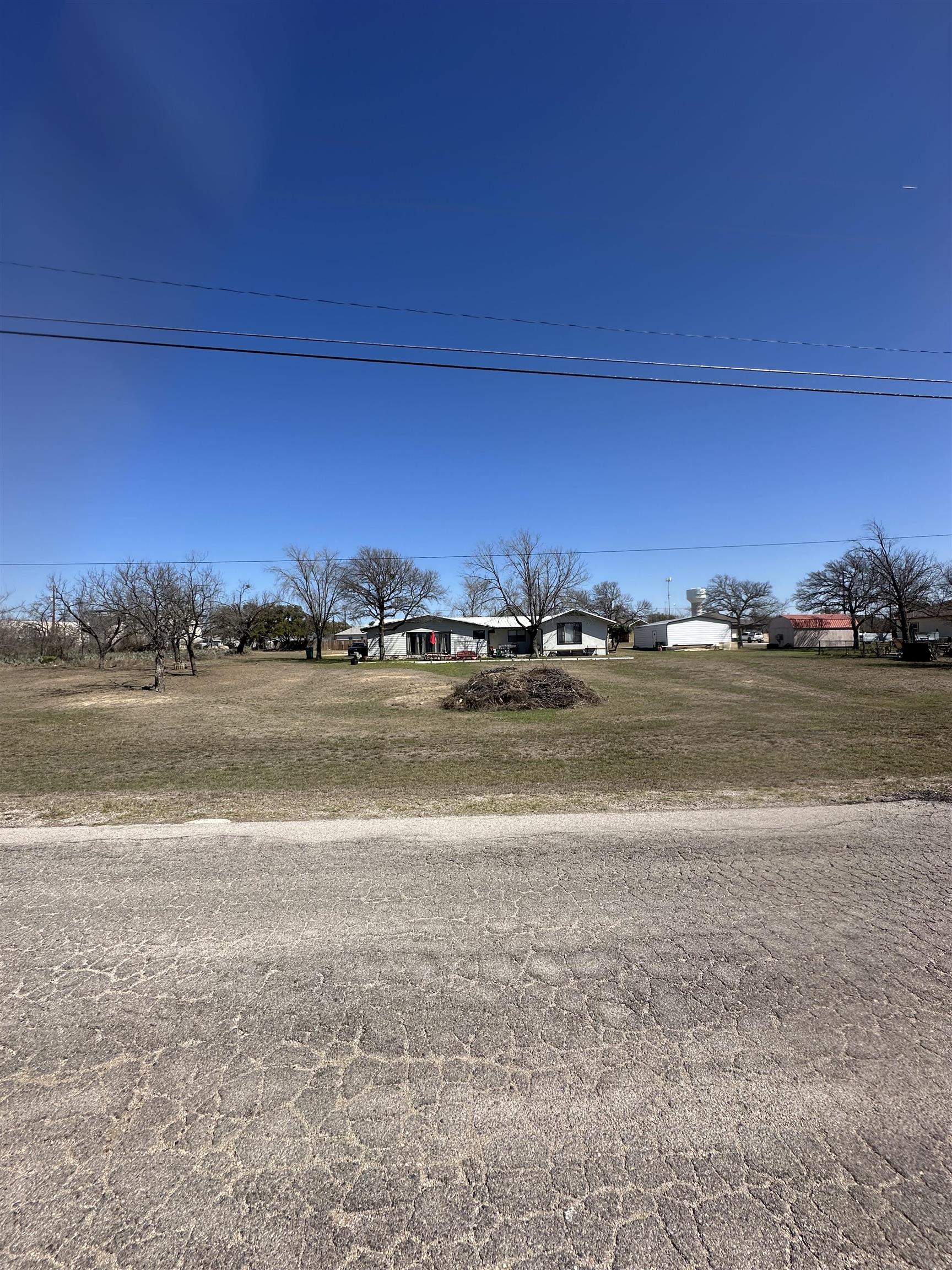 691a Southwood Drive Property Photo 8