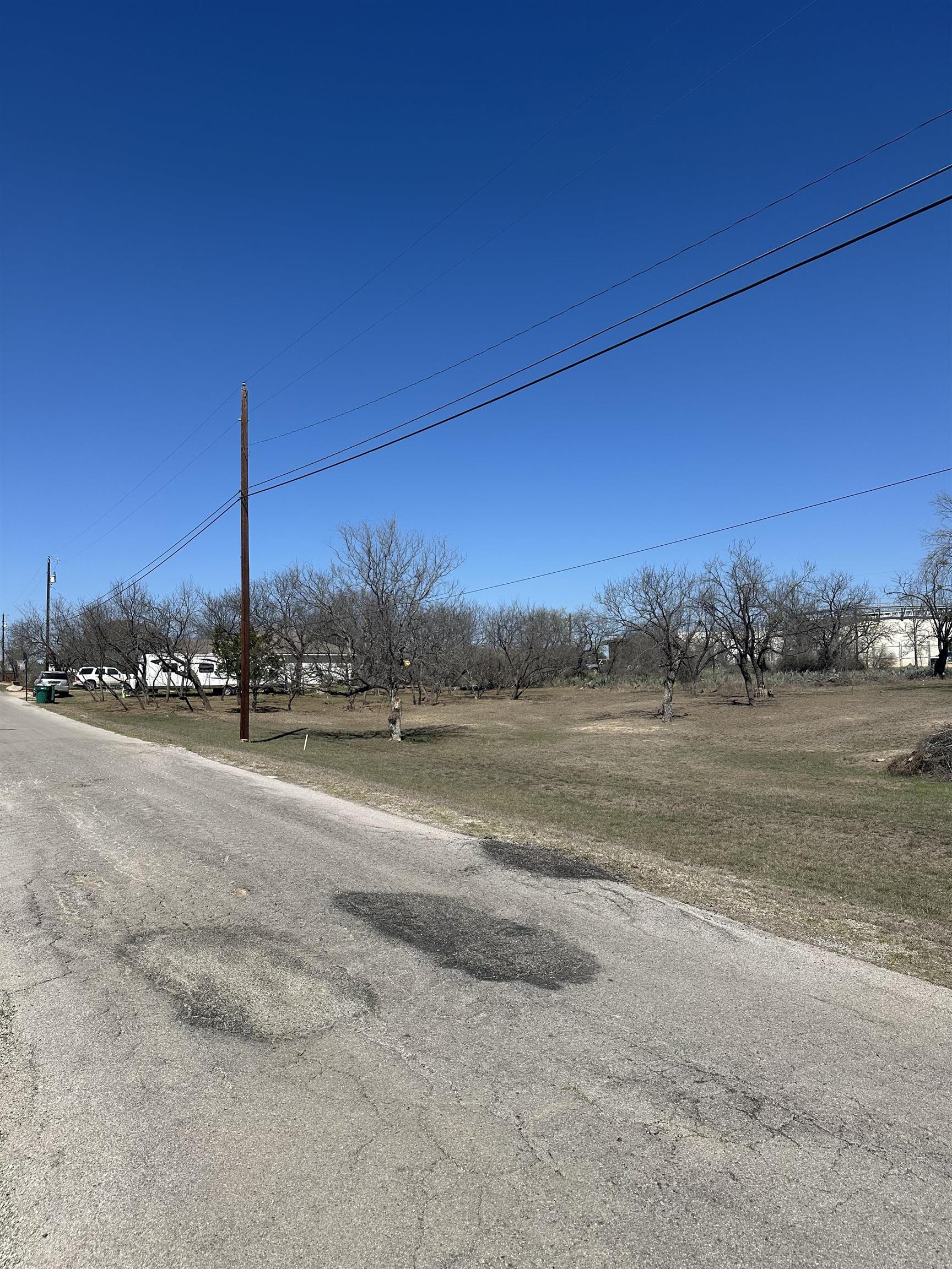 691a Southwood Drive Property Photo 13