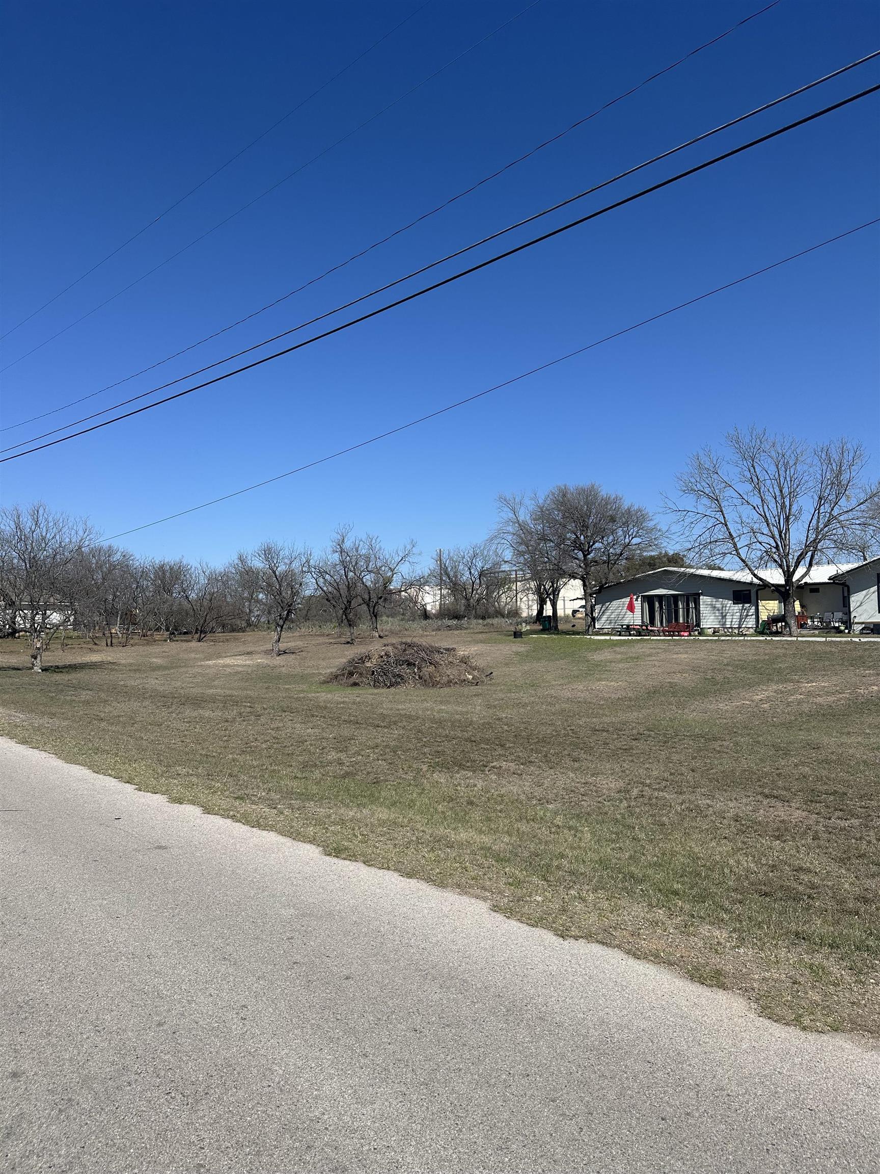 691a Southwood Drive Property Photo 14