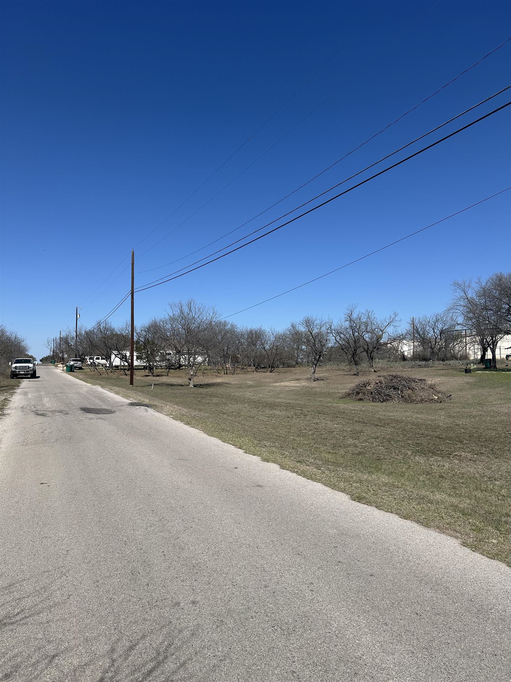 691a Southwood Drive Property Photo 15