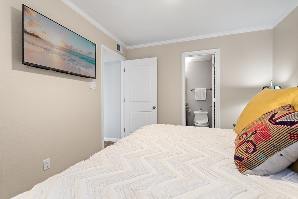 1100 The Cape #301 Property Photo 13