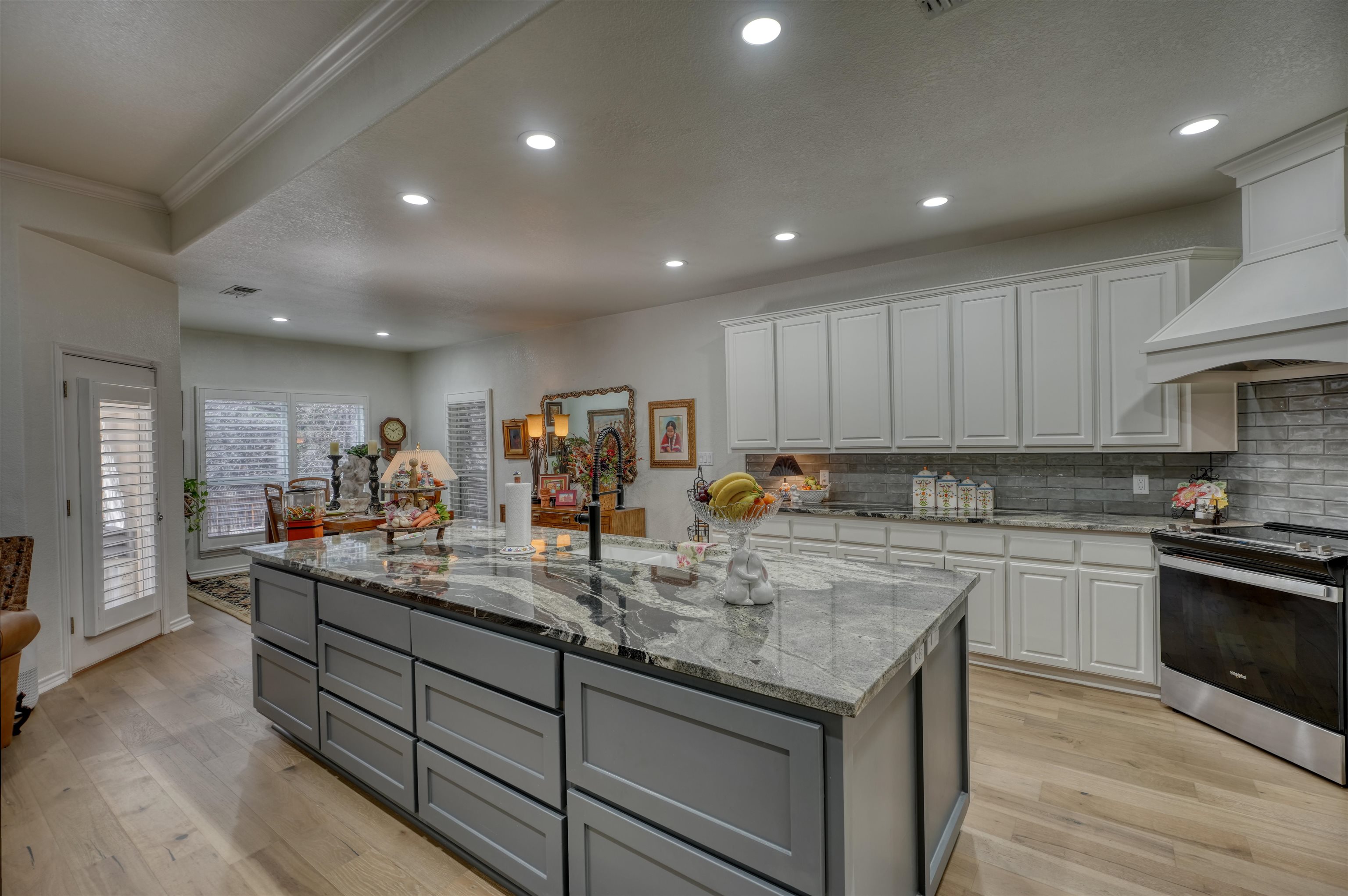 311 Deer Hollow Dr Property Photo 9