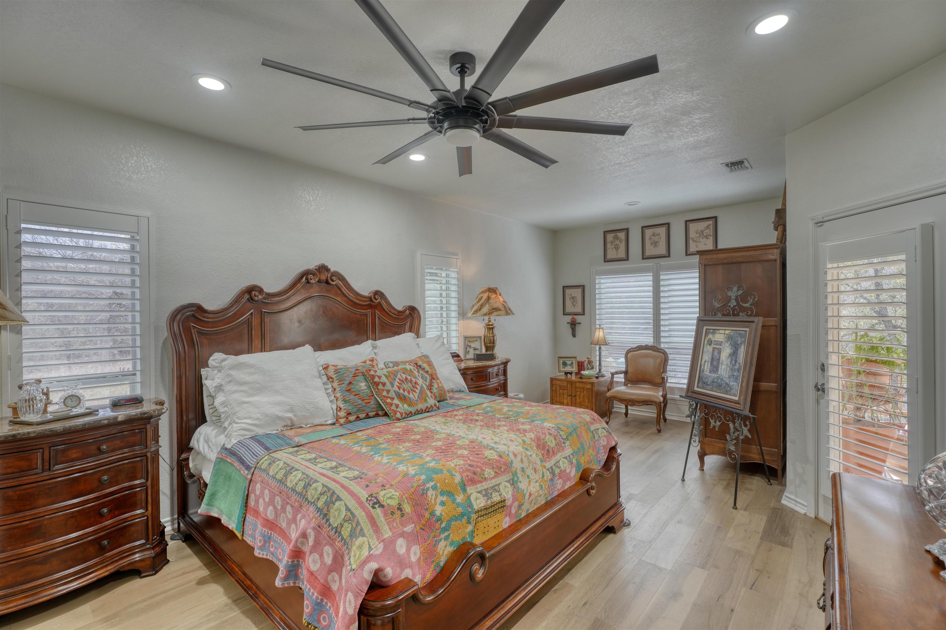 311 Deer Hollow Dr Property Photo 13