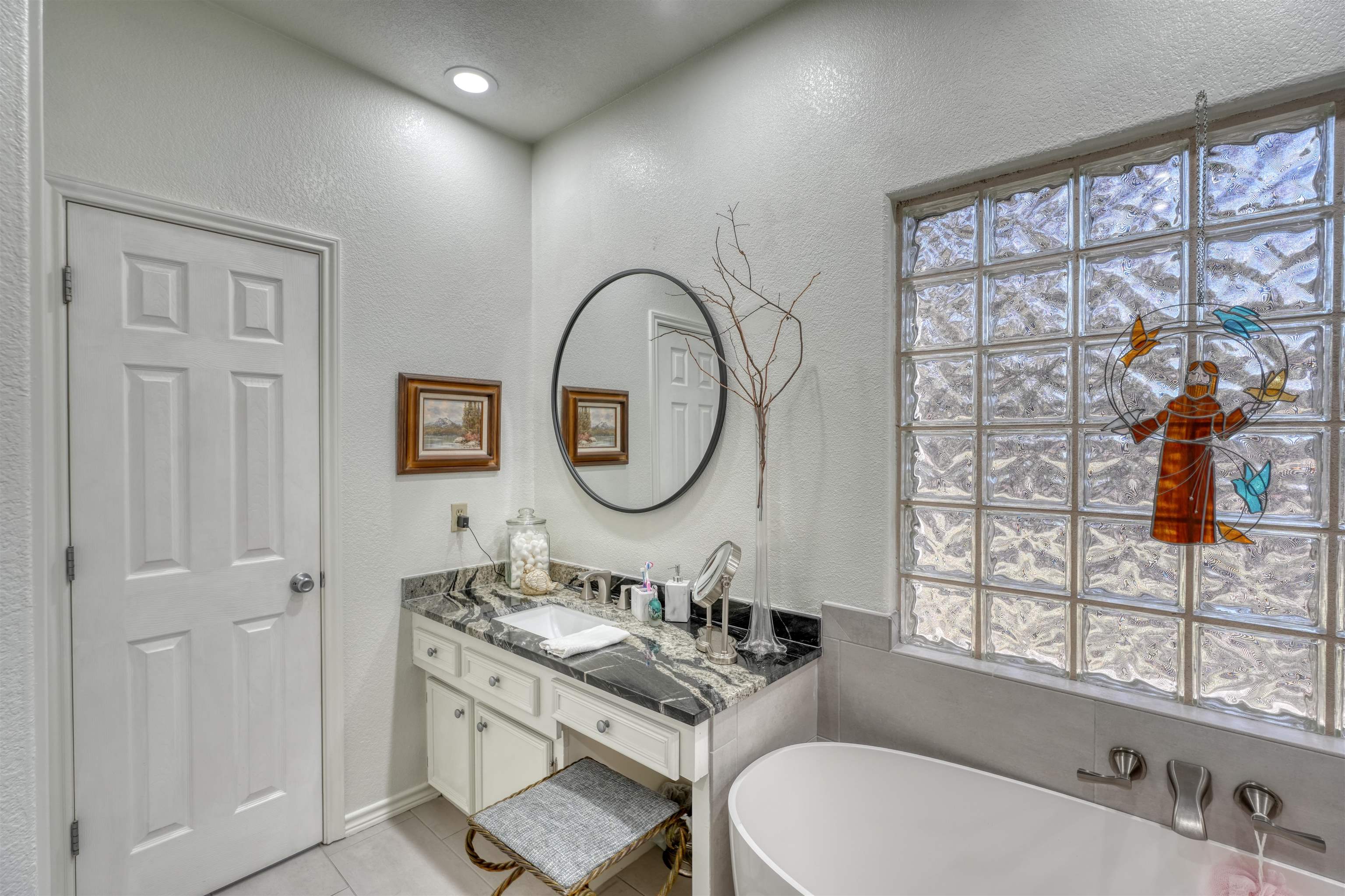 311 Deer Hollow Dr Property Photo 19