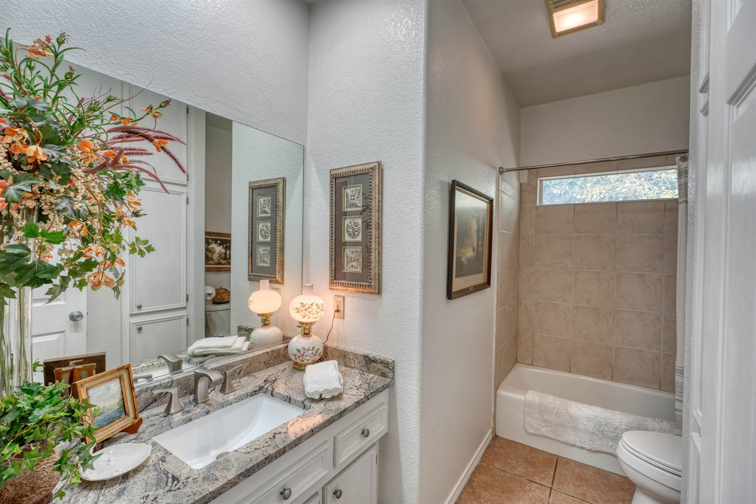 311 Deer Hollow Dr Property Photo 22