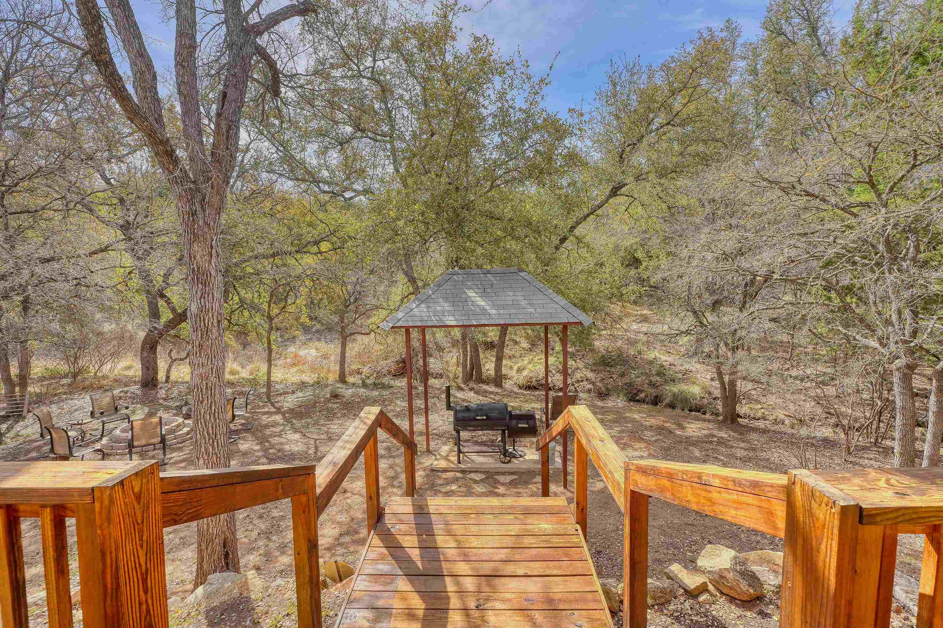 311 Deer Hollow Dr Property Photo 26