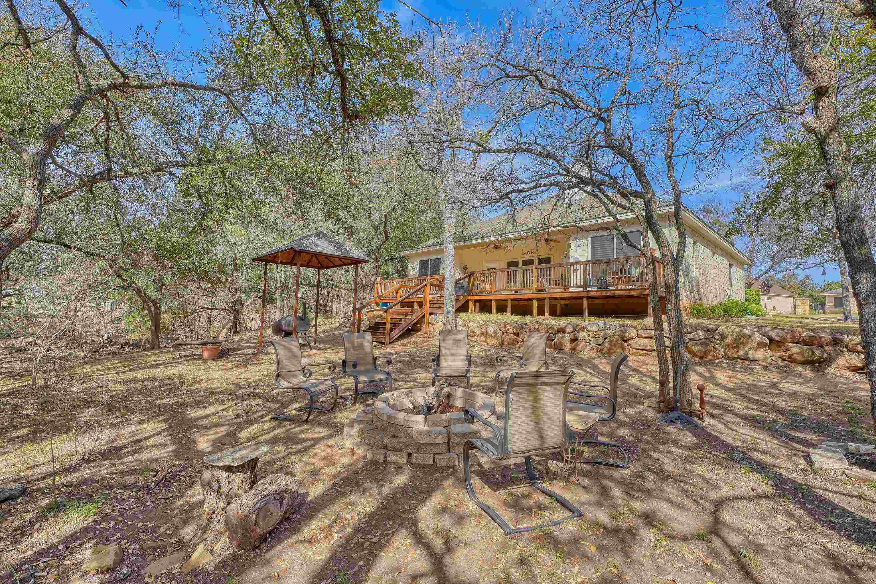 311 Deer Hollow Dr Property Photo 28