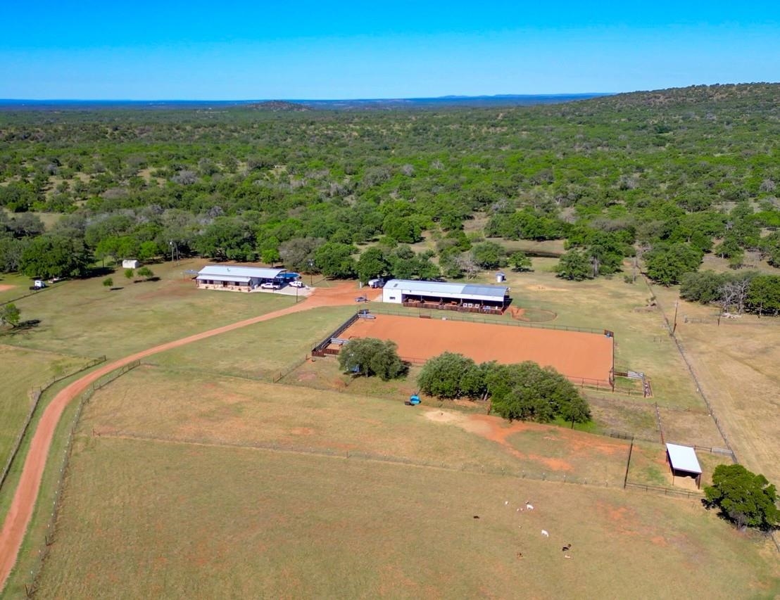 6417 N Highway 16 Property Photo