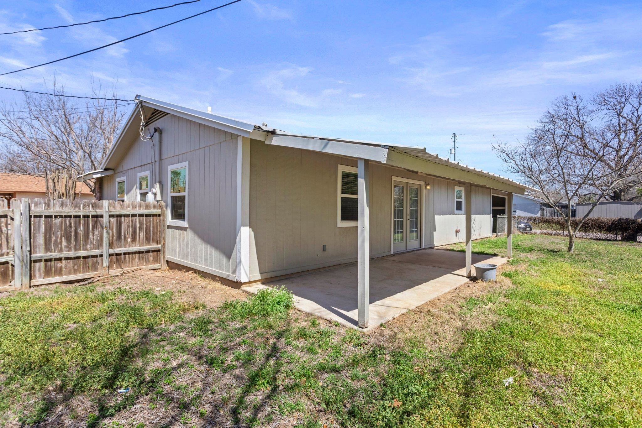 711 E Johnson Street Property Photo 25